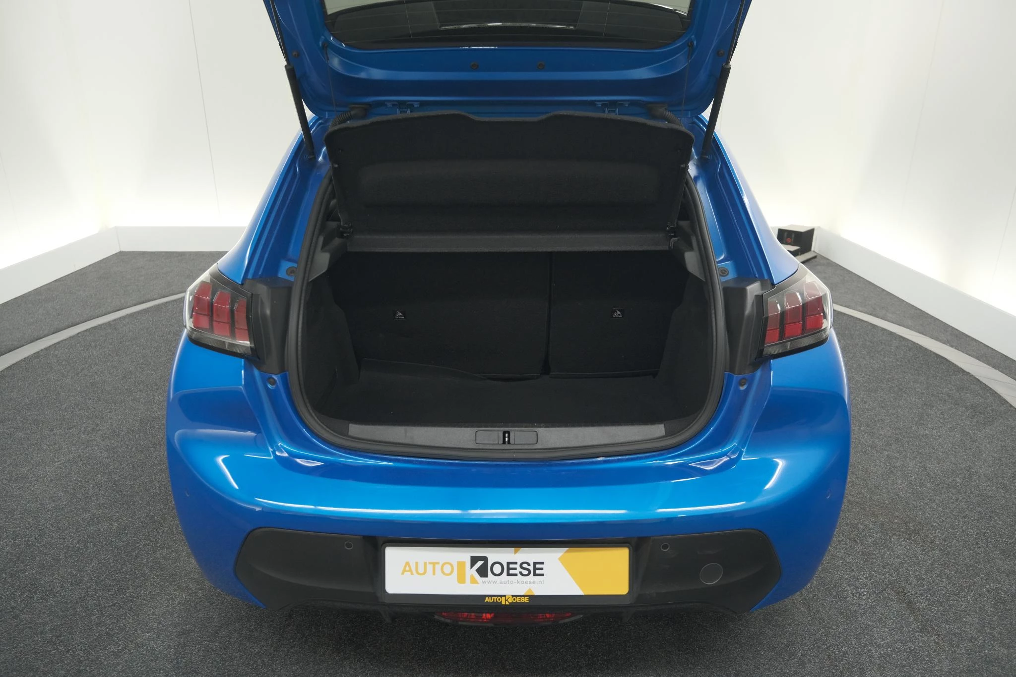 Hoofdafbeelding Peugeot e-208