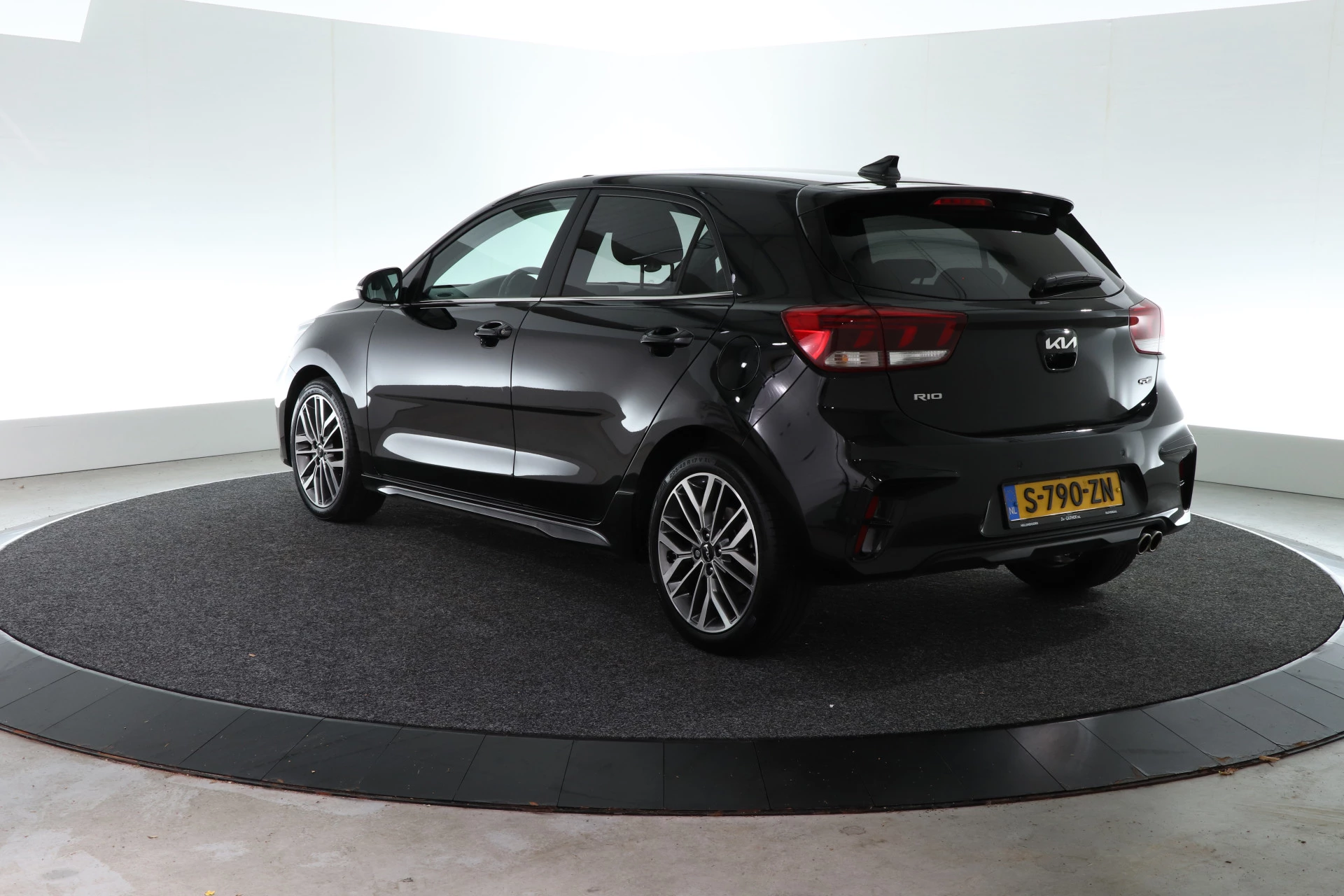 Hoofdafbeelding Kia Rio
