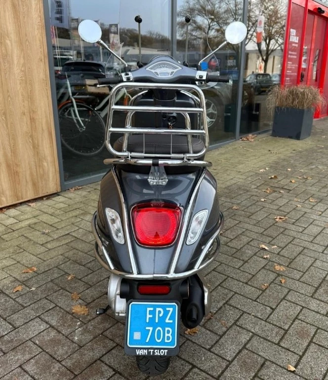 Hoofdafbeelding Vespa Primavera