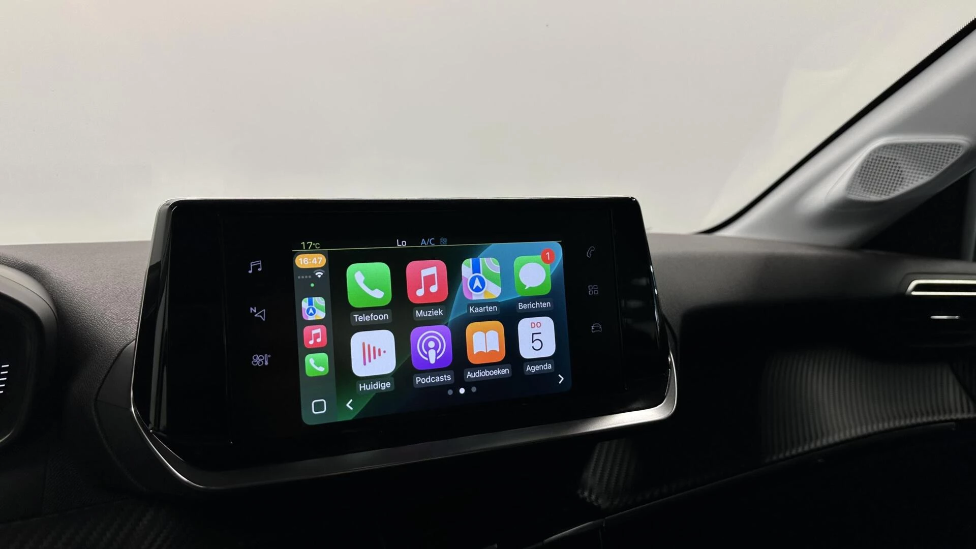 Hoofdafbeelding Peugeot e-208