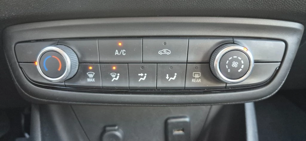 Hoofdafbeelding Opel Crossland X