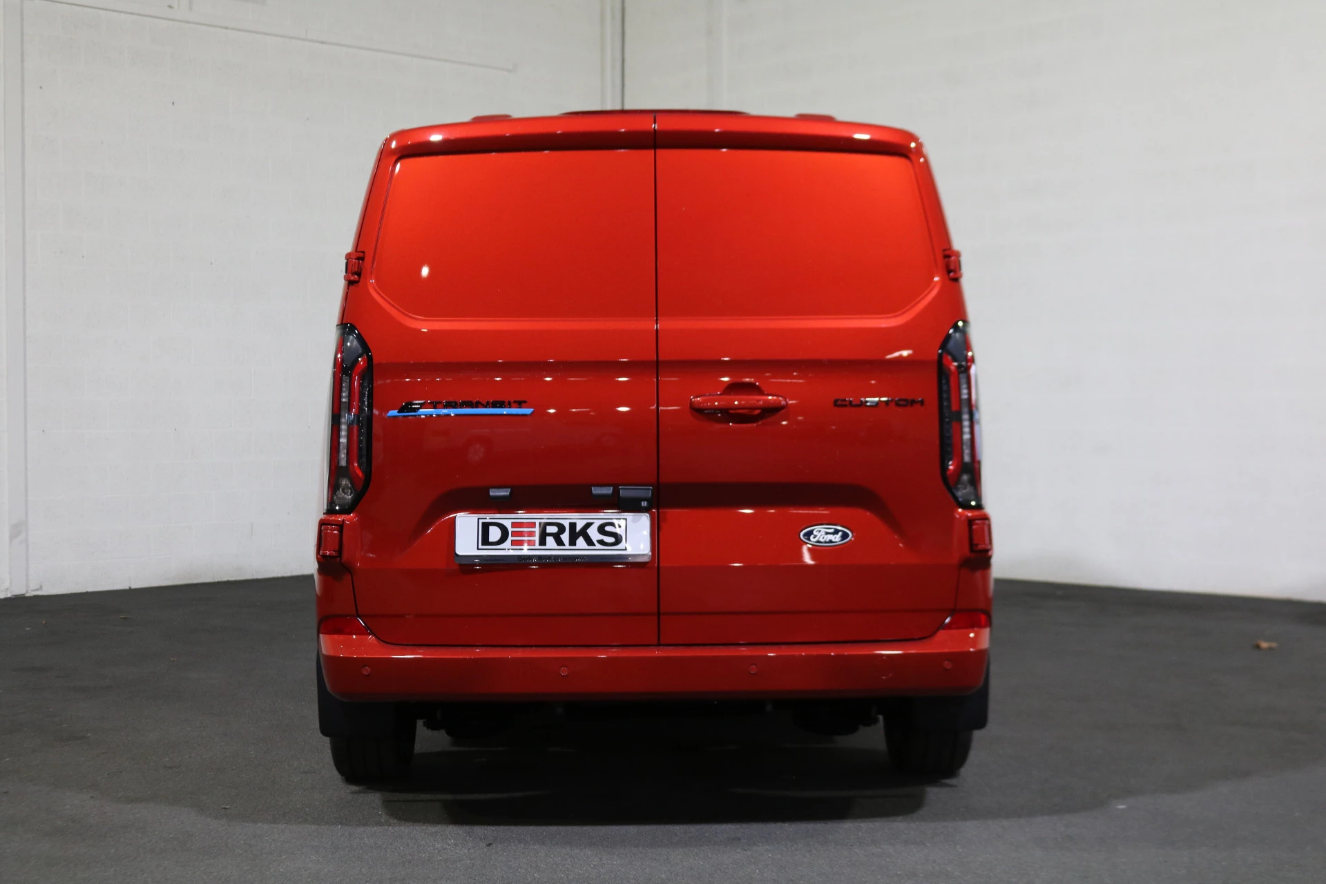 Hoofdafbeelding Ford E-Transit Custom