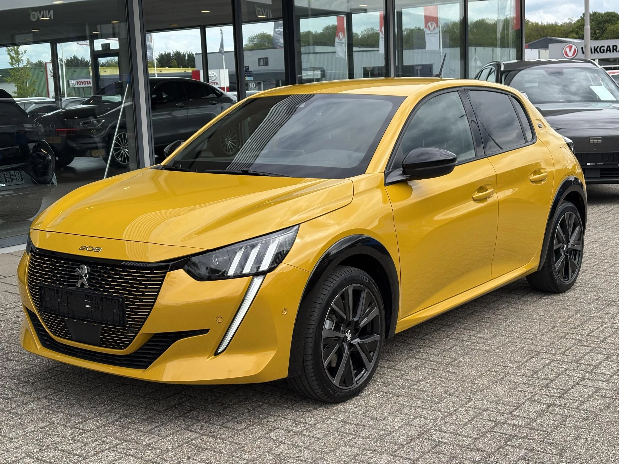 Hoofdafbeelding Peugeot e-208