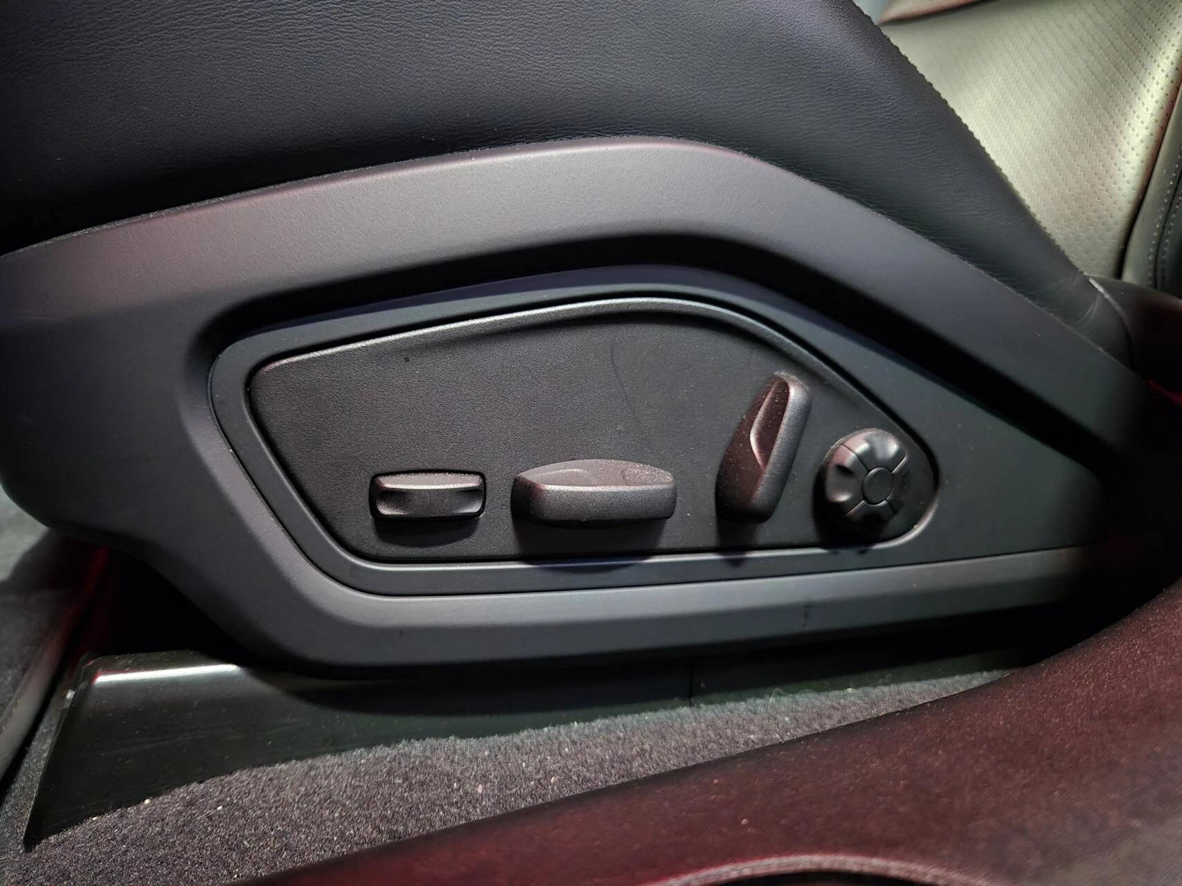 Hoofdafbeelding Porsche Taycan