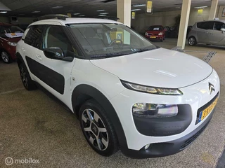 Hoofdafbeelding Citroën C4 Cactus Citroen C4 Cactus 1.2 e-VTi Shine Camera. Navi. Apple carplay
