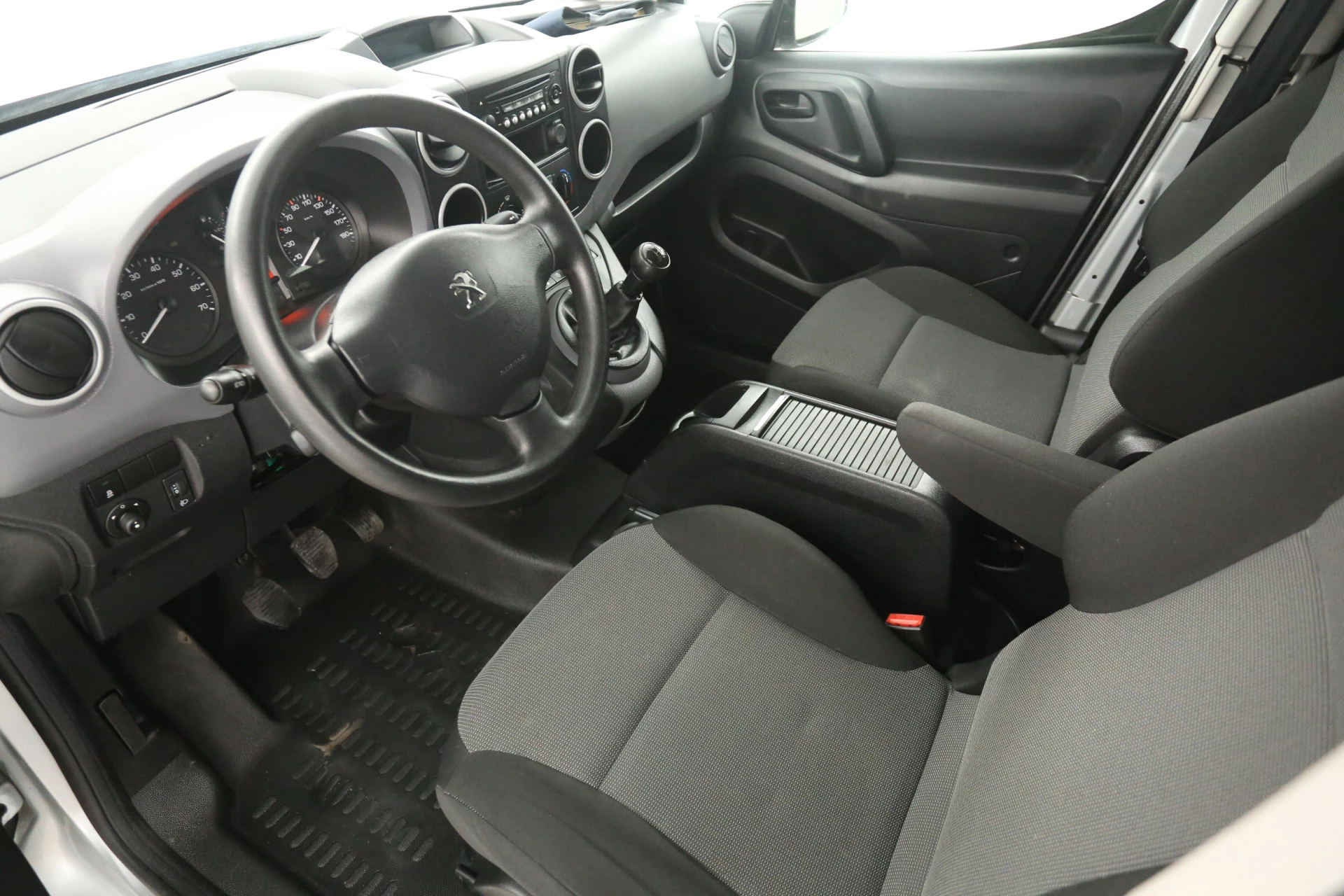 Hoofdafbeelding Peugeot Partner