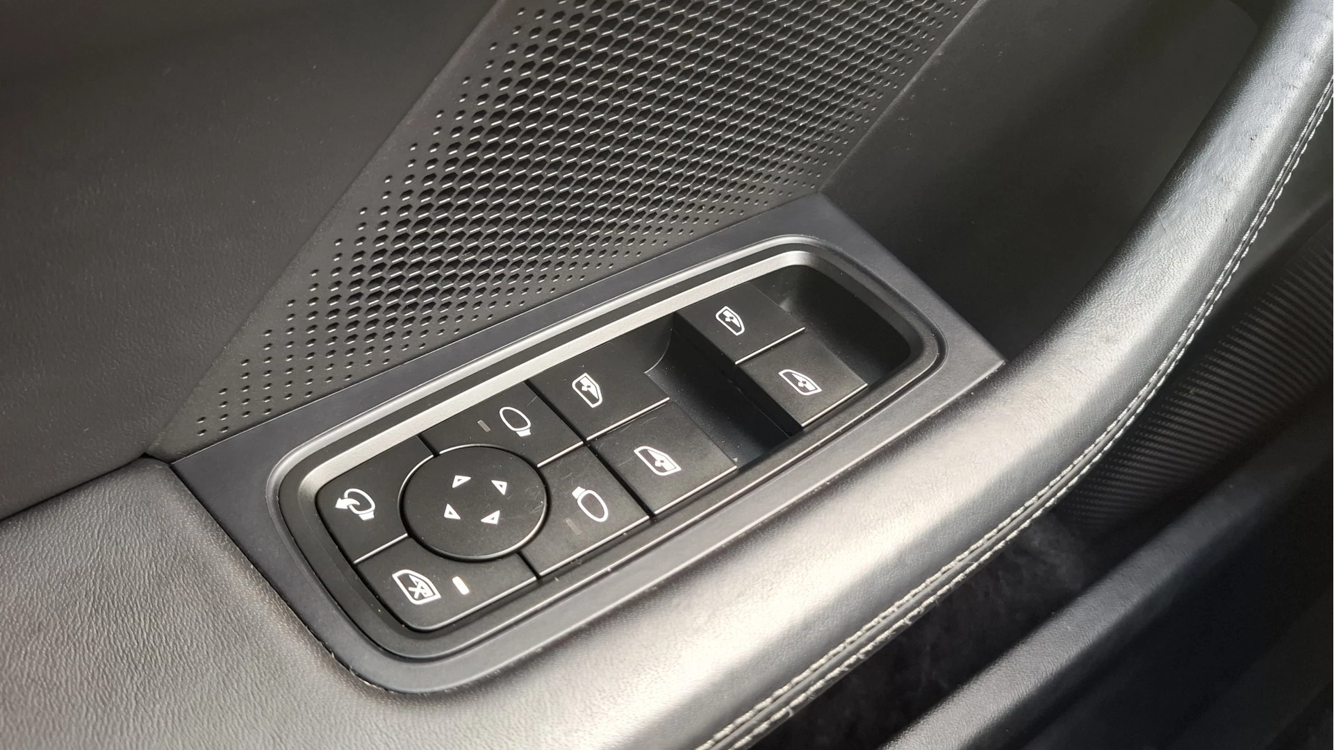 Hoofdafbeelding Porsche Taycan