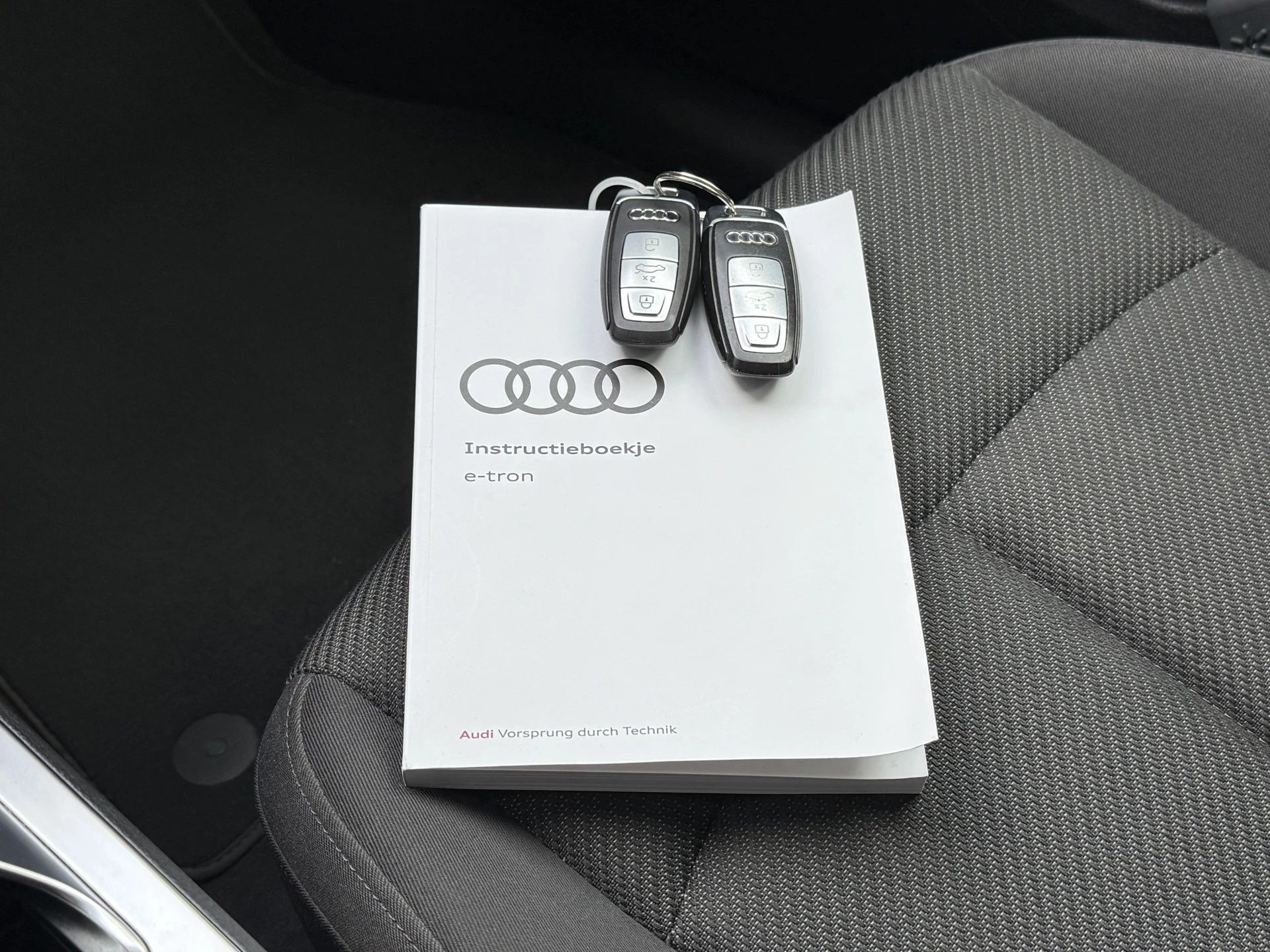 Hoofdafbeelding Audi e-tron