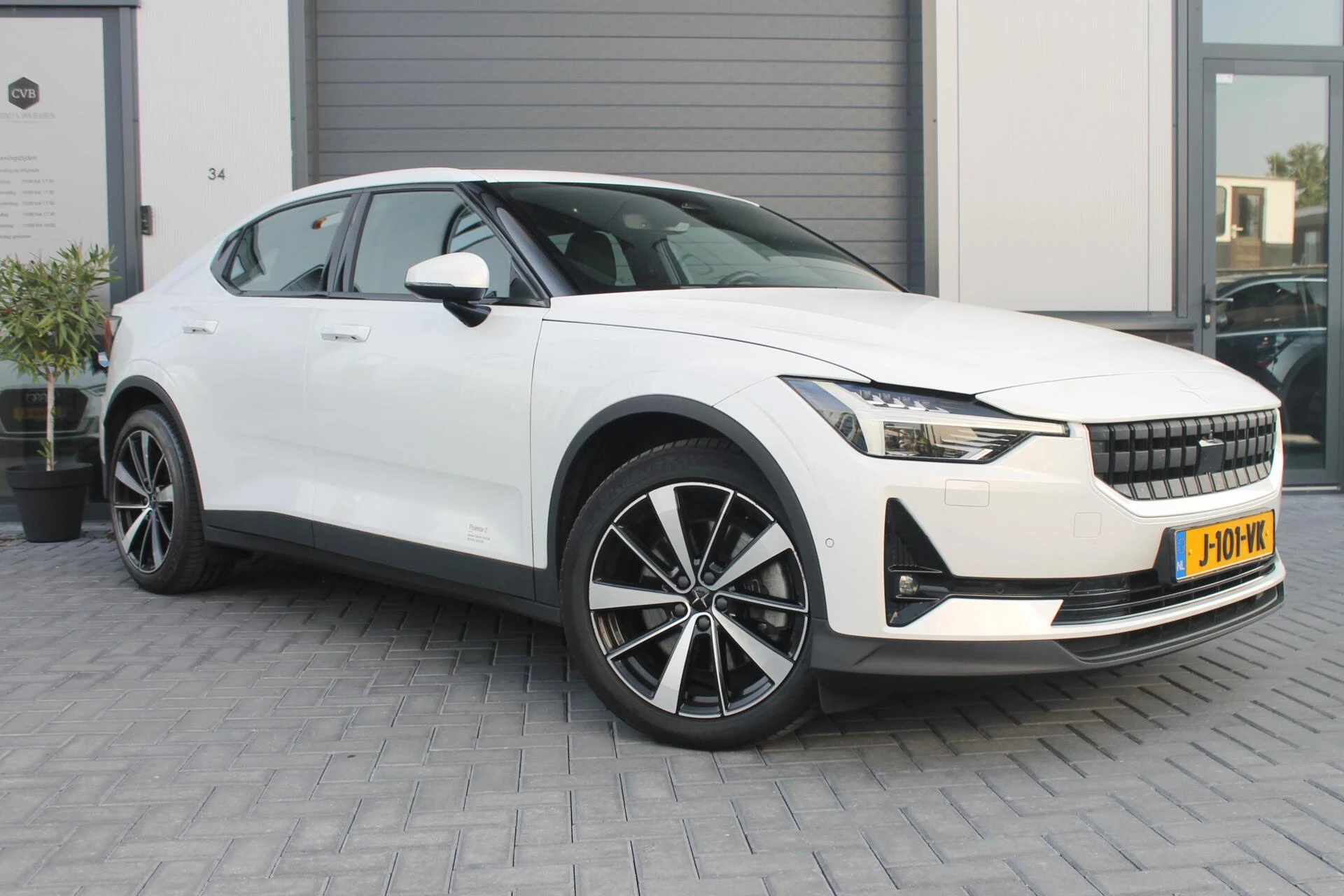 Hoofdafbeelding Polestar 2