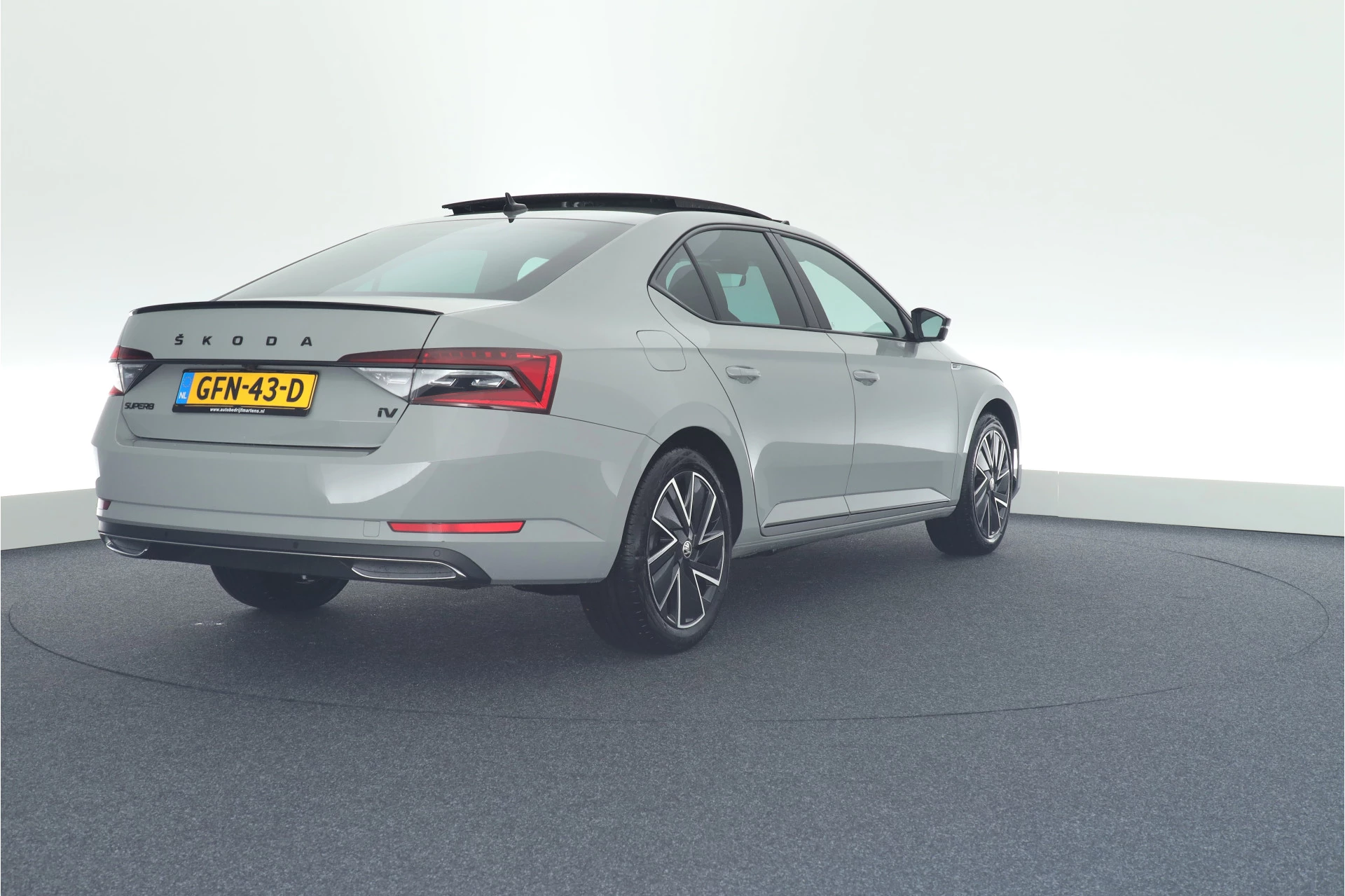 Hoofdafbeelding Škoda Superb