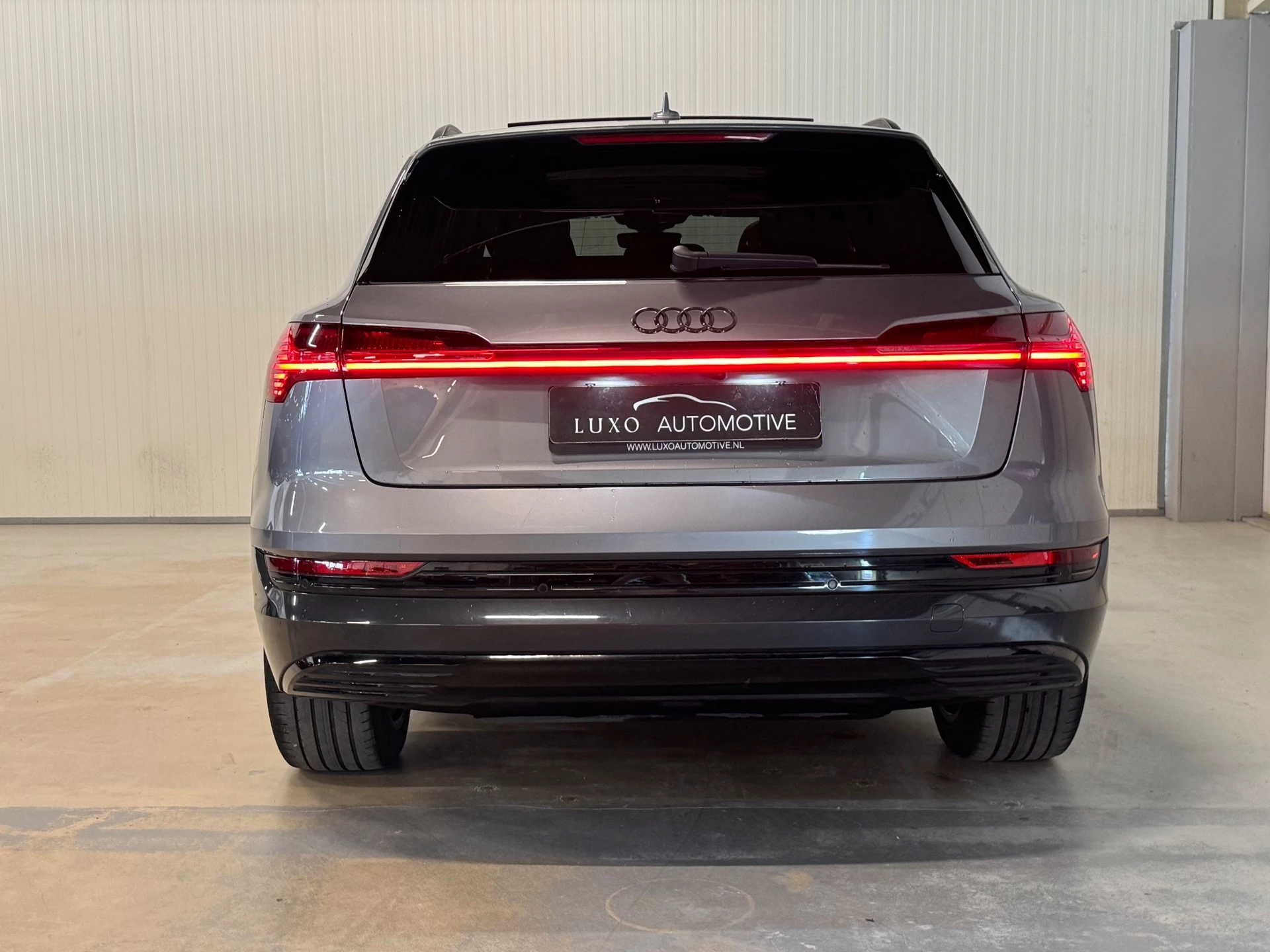 Hoofdafbeelding Audi e-tron