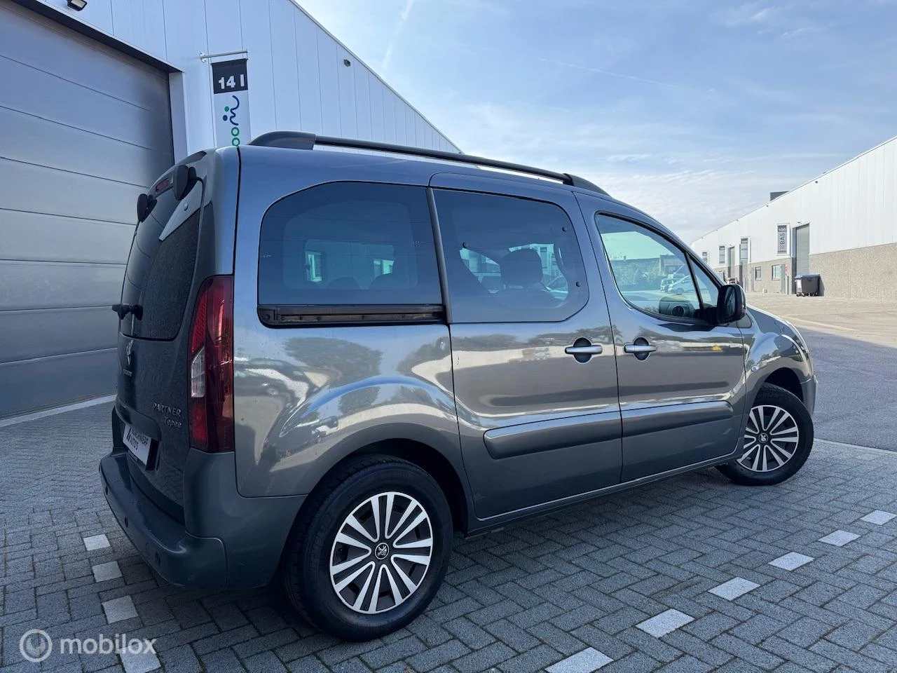 Hoofdafbeelding Peugeot Partner