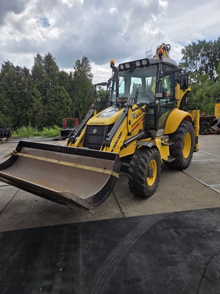 New Holland b110b