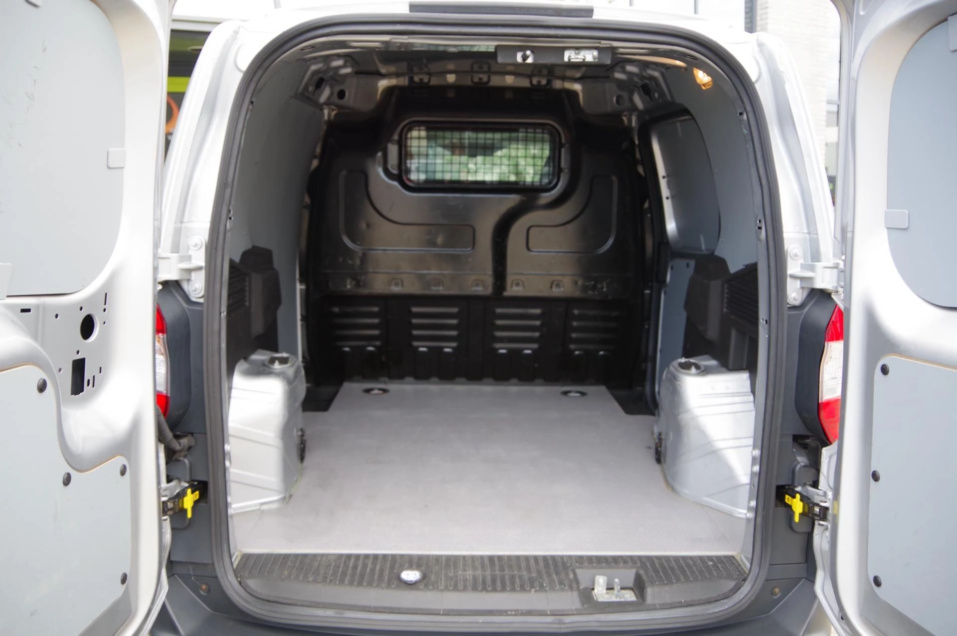 Hoofdafbeelding Ford Transit Courier