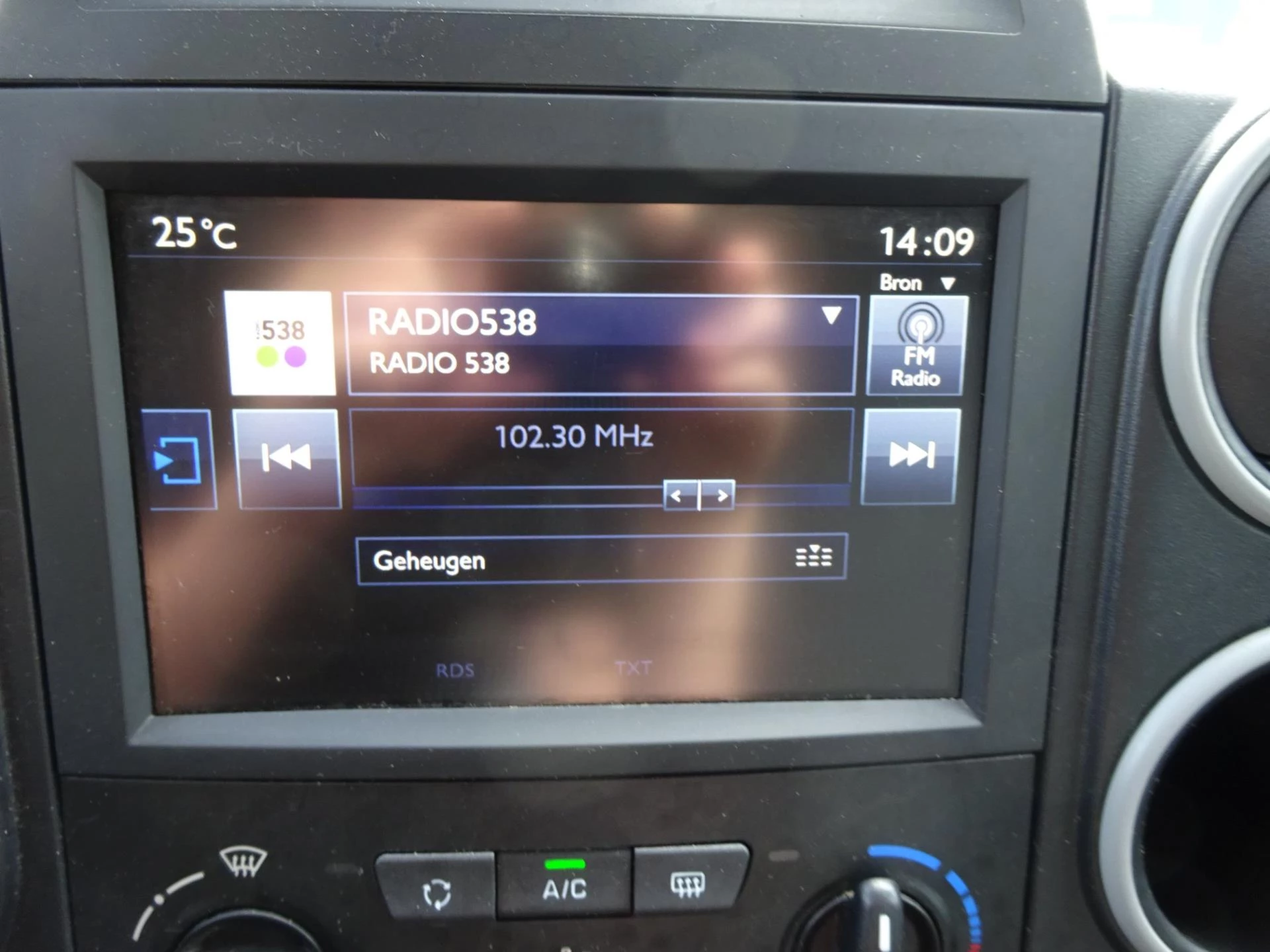 Hoofdafbeelding Peugeot Partner
