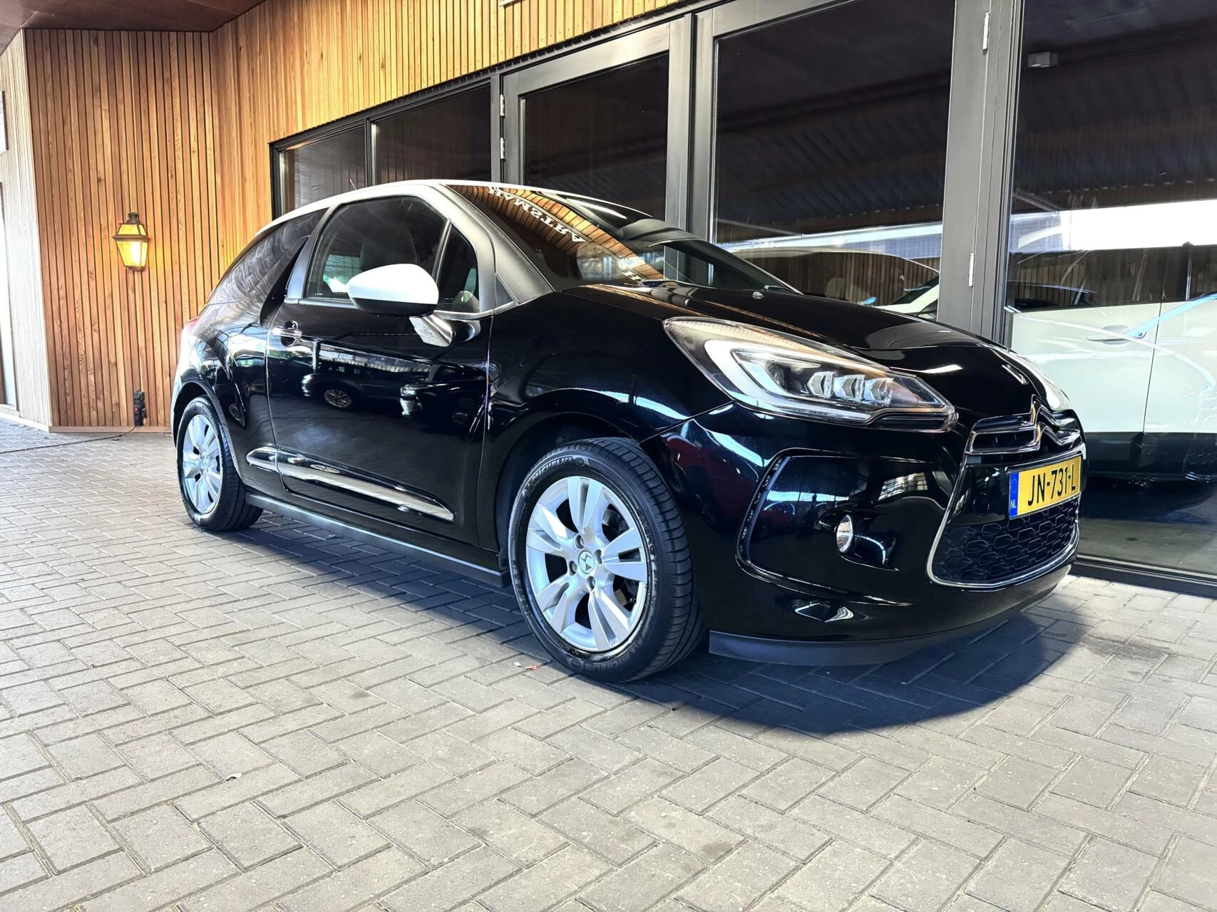 Hoofdafbeelding DS DS 3