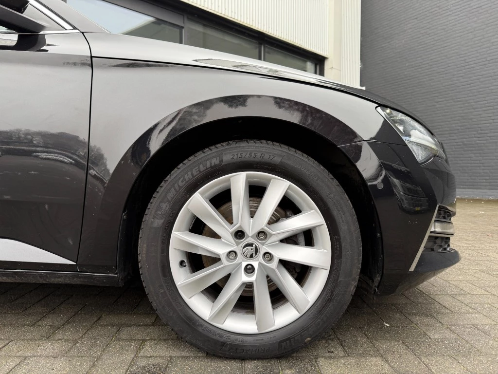 Hoofdafbeelding Škoda Superb