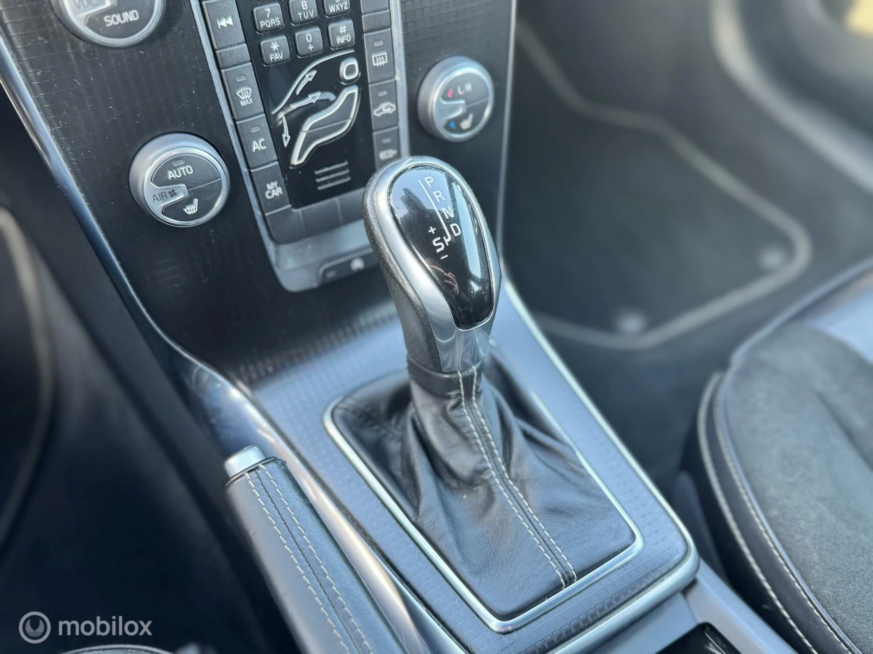Hoofdafbeelding Volvo V40