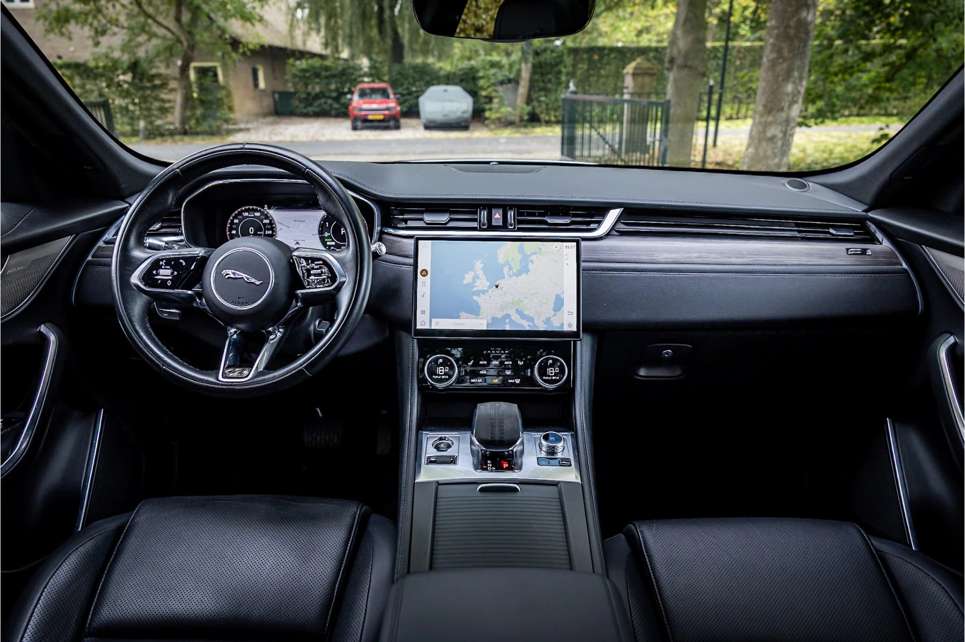 Hoofdafbeelding Jaguar F-PACE