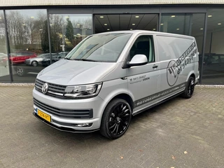 Hoofdafbeelding Volkswagen Transporter Volkswagen Transporter 2.0 TDI 150PK L2H1 SPORTLINE ,Navi/Carplay,Cruise,Pdc,Multie Stuur,20In