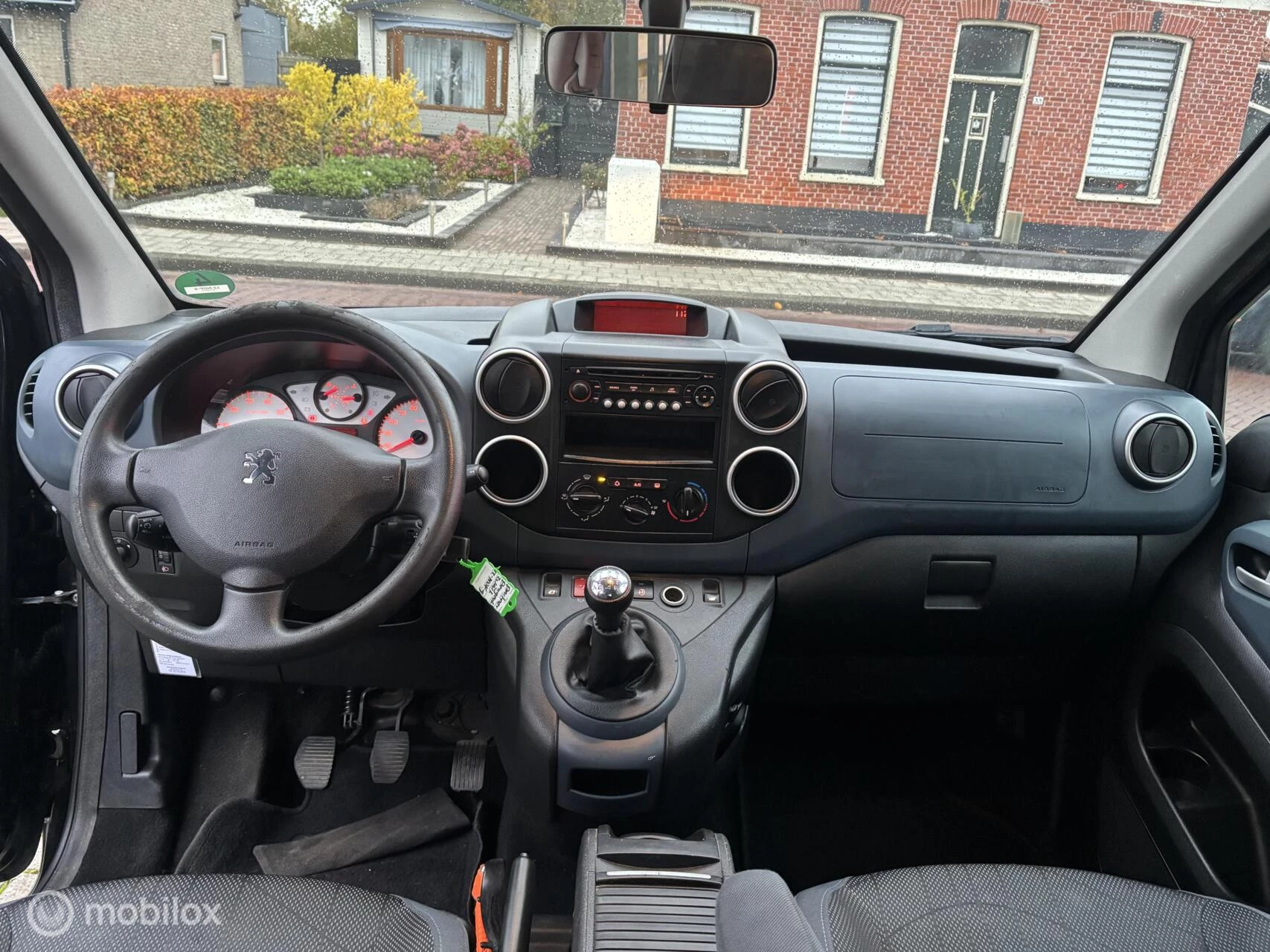 Hoofdafbeelding Peugeot Partner