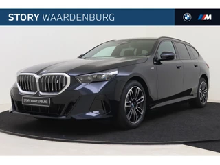 BMW i5 Touring eDrive40 M Sport / Panoramadak / Trekhaak / Adaptieve LED / Parking Assistant / M Sportonderstel / Driving Assistant Plus