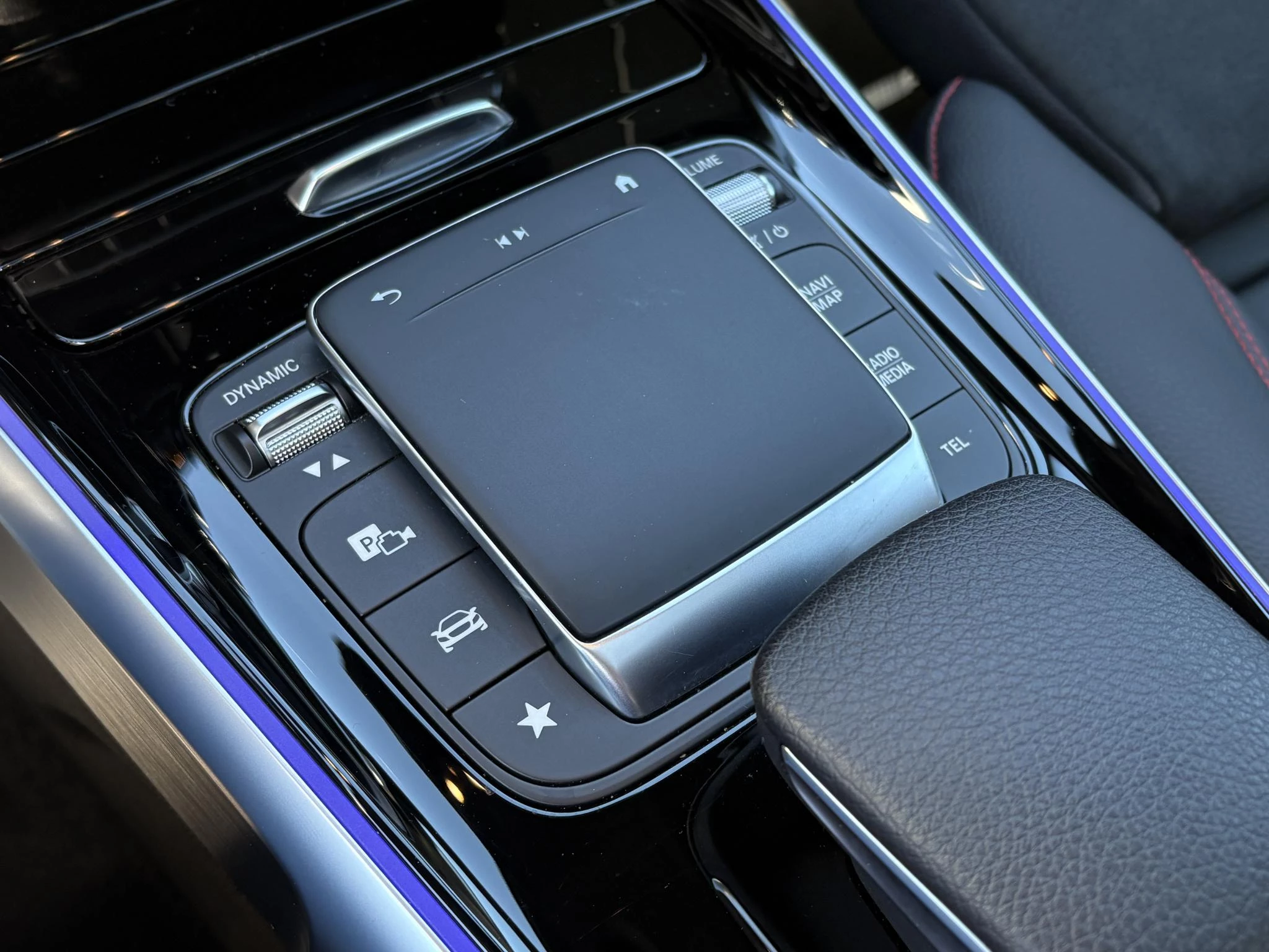 Hoofdafbeelding Mercedes-Benz EQB