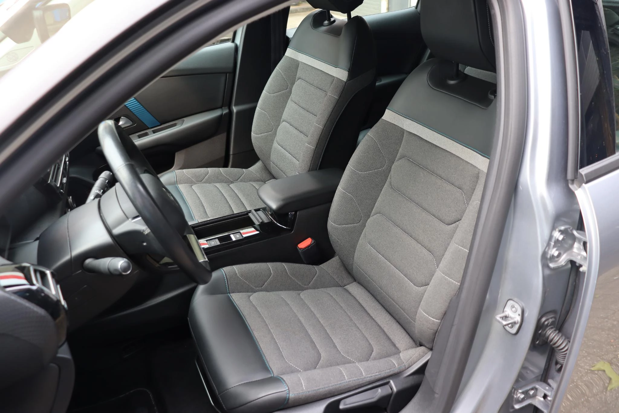 Hoofdafbeelding Citroën ë-C4