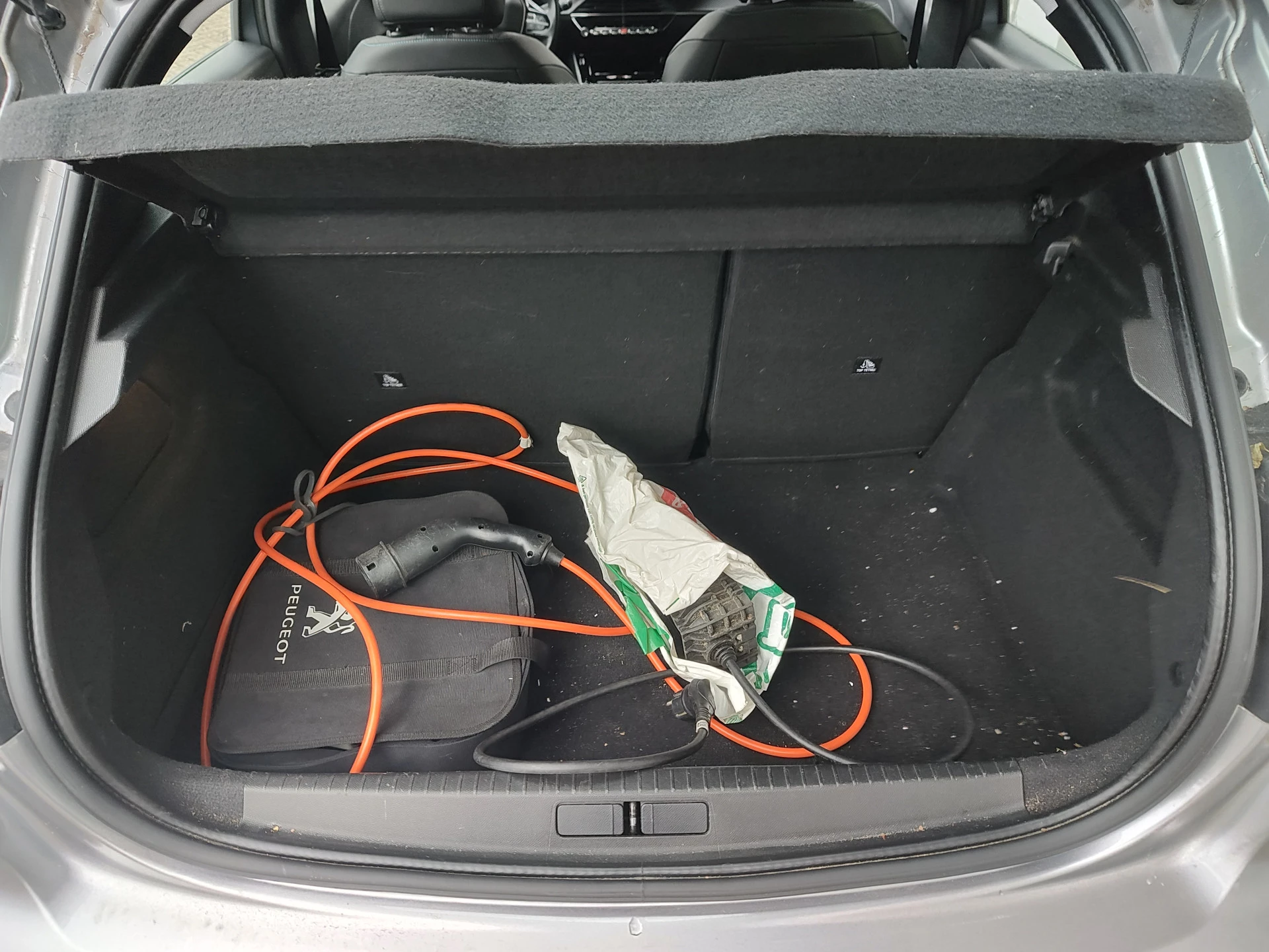 Hoofdafbeelding Peugeot e-208