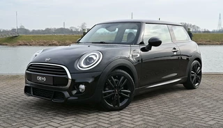 Hoofdafbeelding MINI Cooper MINI Cooper 1.5 | JCW Pakket | Stoelverwarming | NAP | LED |