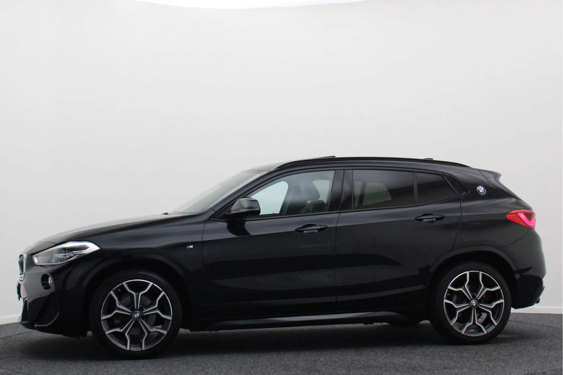 Hoofdafbeelding BMW X2