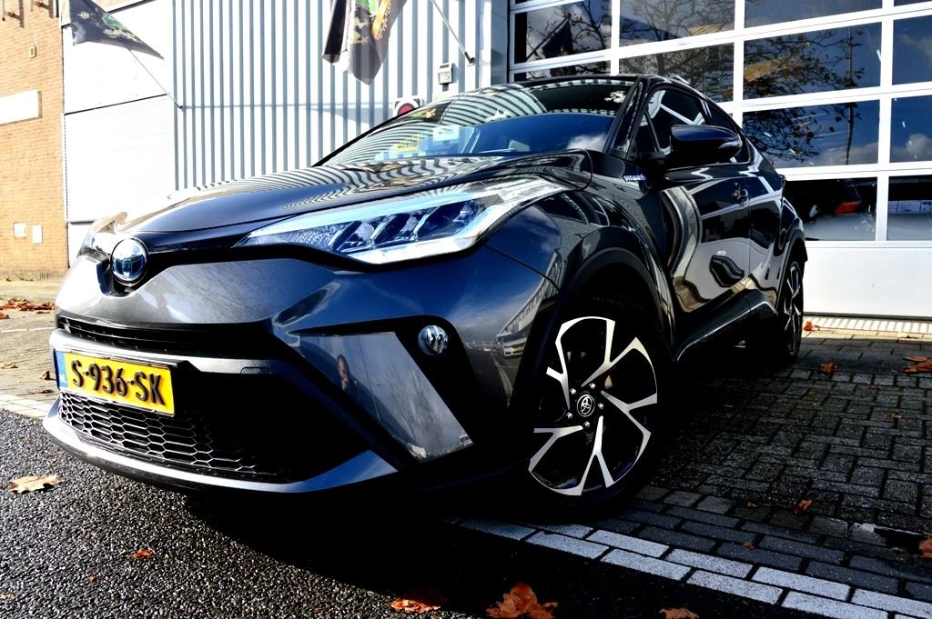 Hoofdafbeelding Toyota C-HR