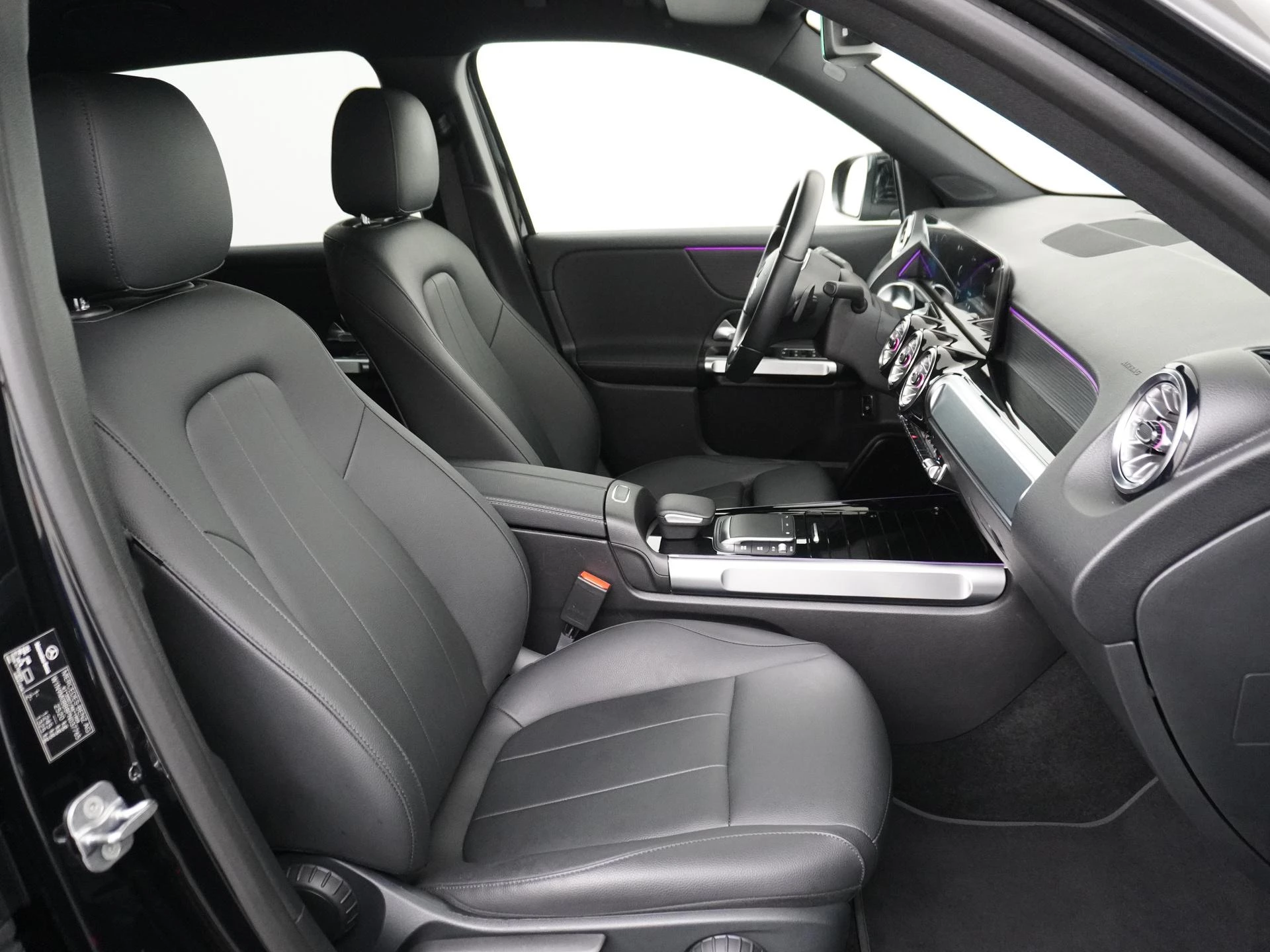 Hoofdafbeelding Mercedes-Benz EQB