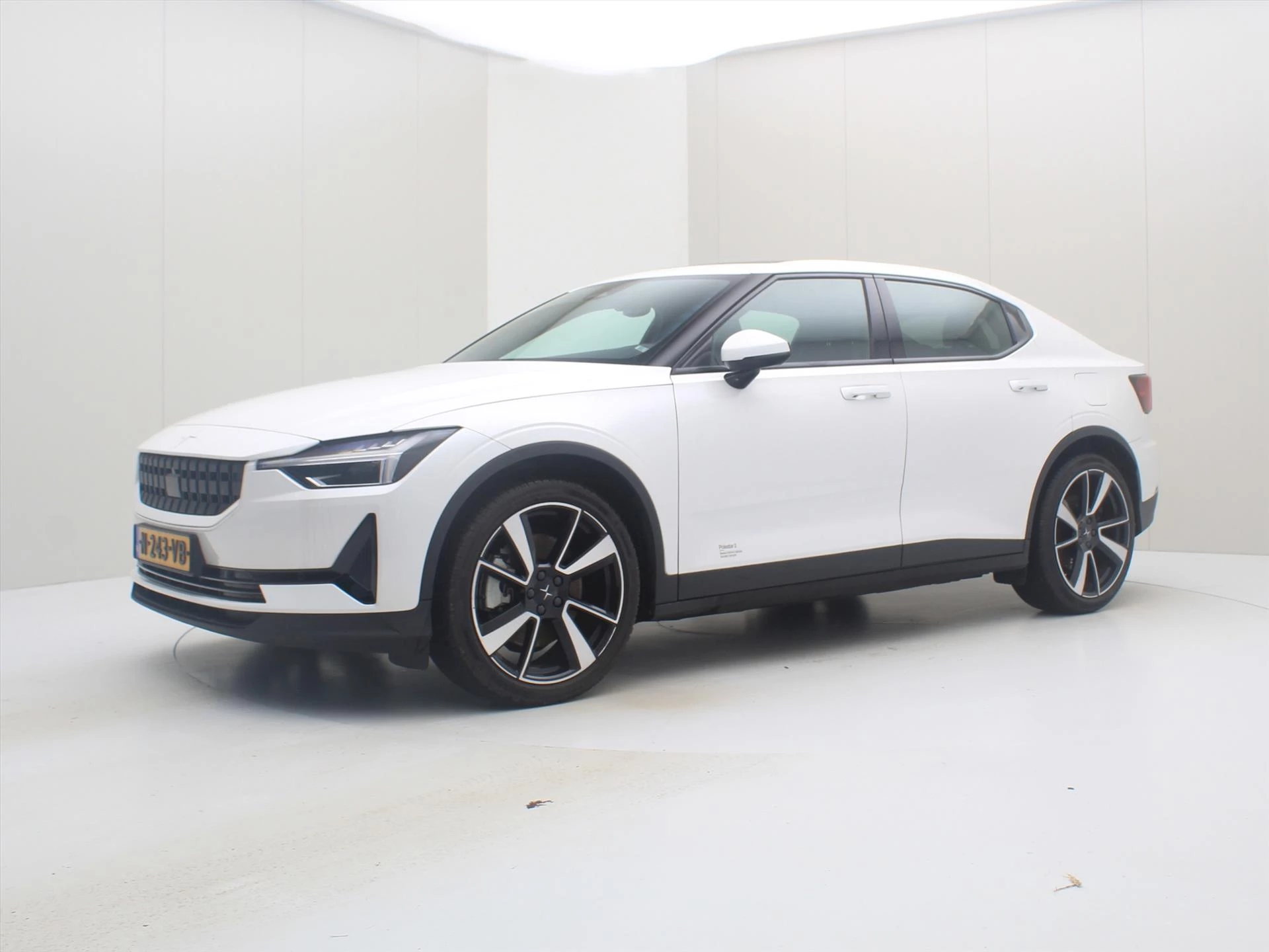 Hoofdafbeelding Polestar 2