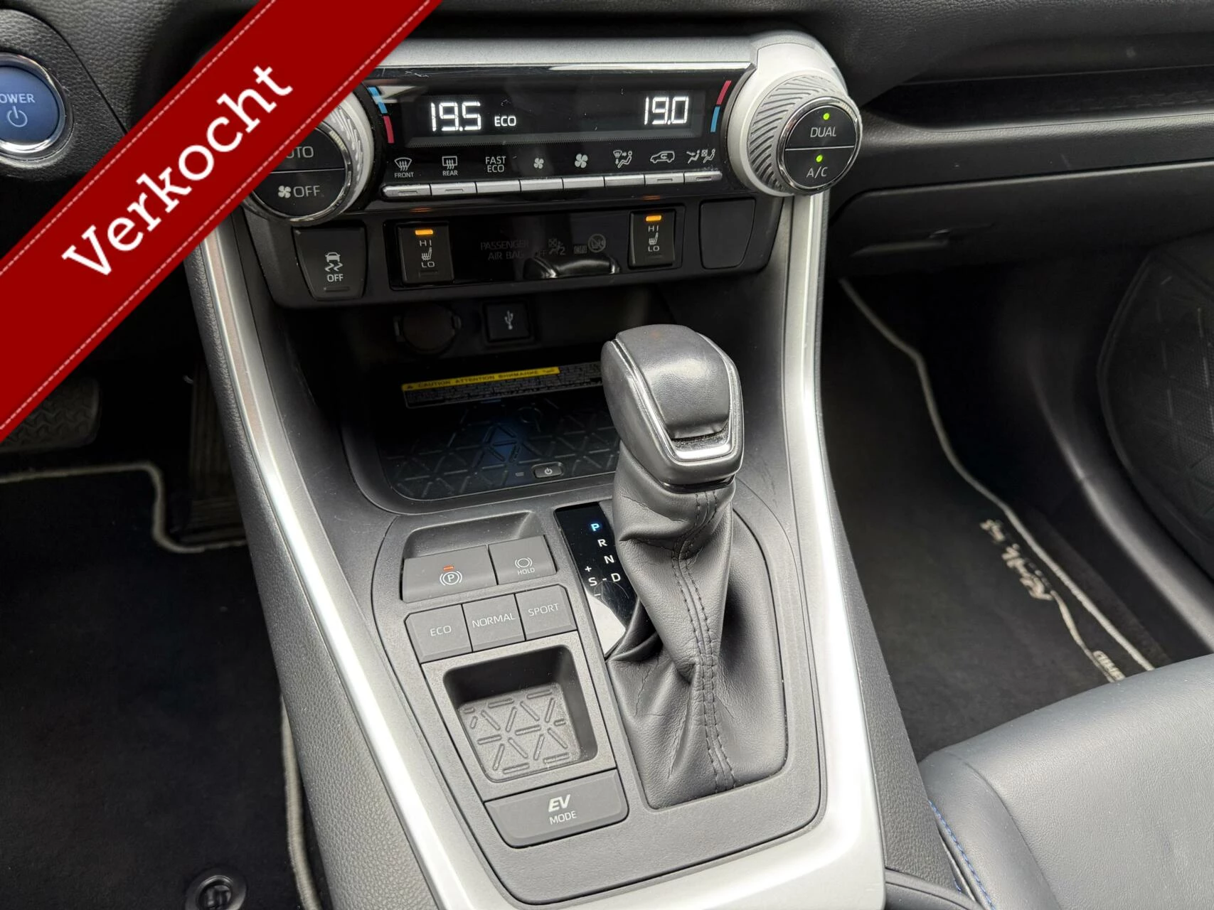 Hoofdafbeelding Toyota RAV4