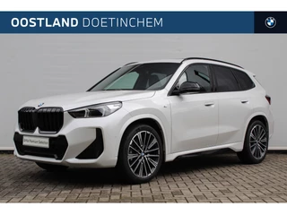 BMW X1 sDrive20i M Sport Automaat / Panoramadak / Sportstoelen / Adaptieve LED / Adaptief M Onderstel / Comfort Access / Parking Assistant