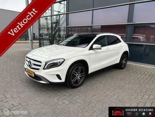 Mercedes GLA-klasse 180 Ambition/Pano/Automaat/Nieuwstaat!