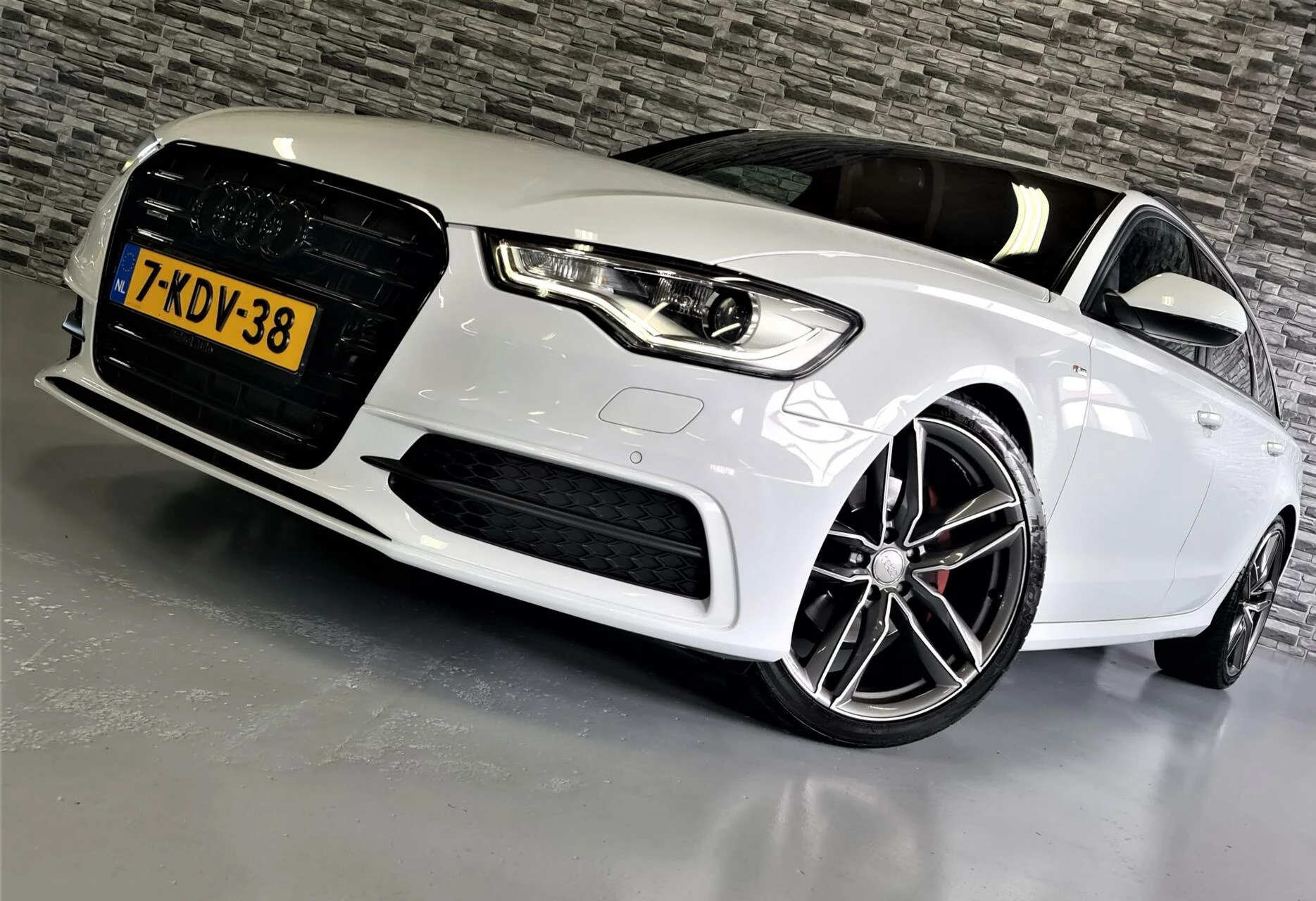 Hoofdafbeelding Audi A6