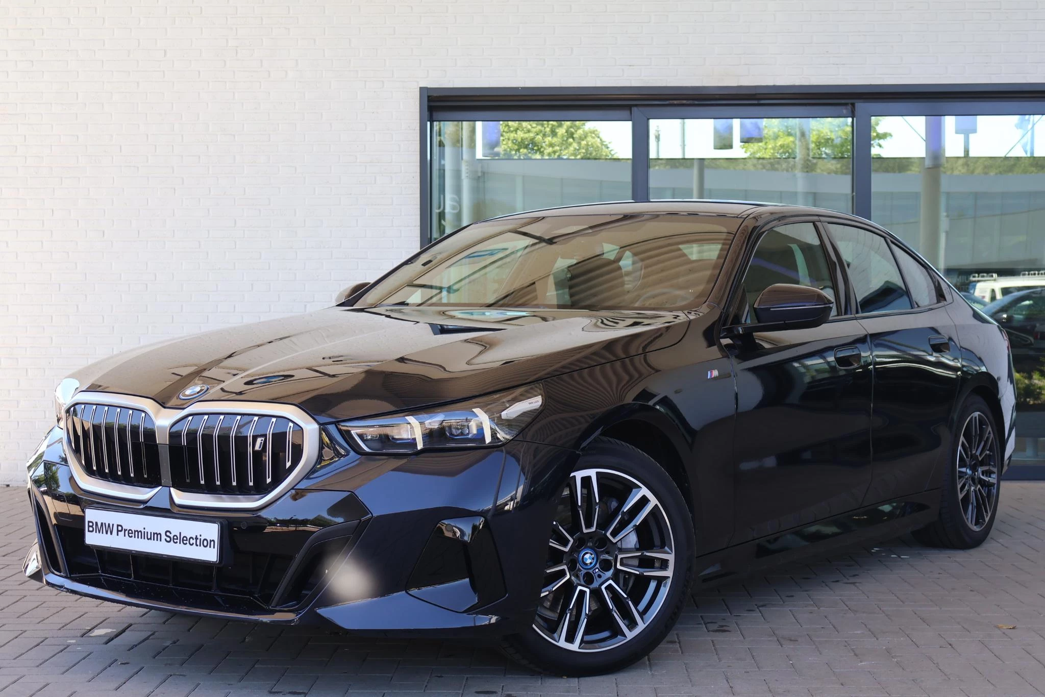 Hoofdafbeelding BMW i5