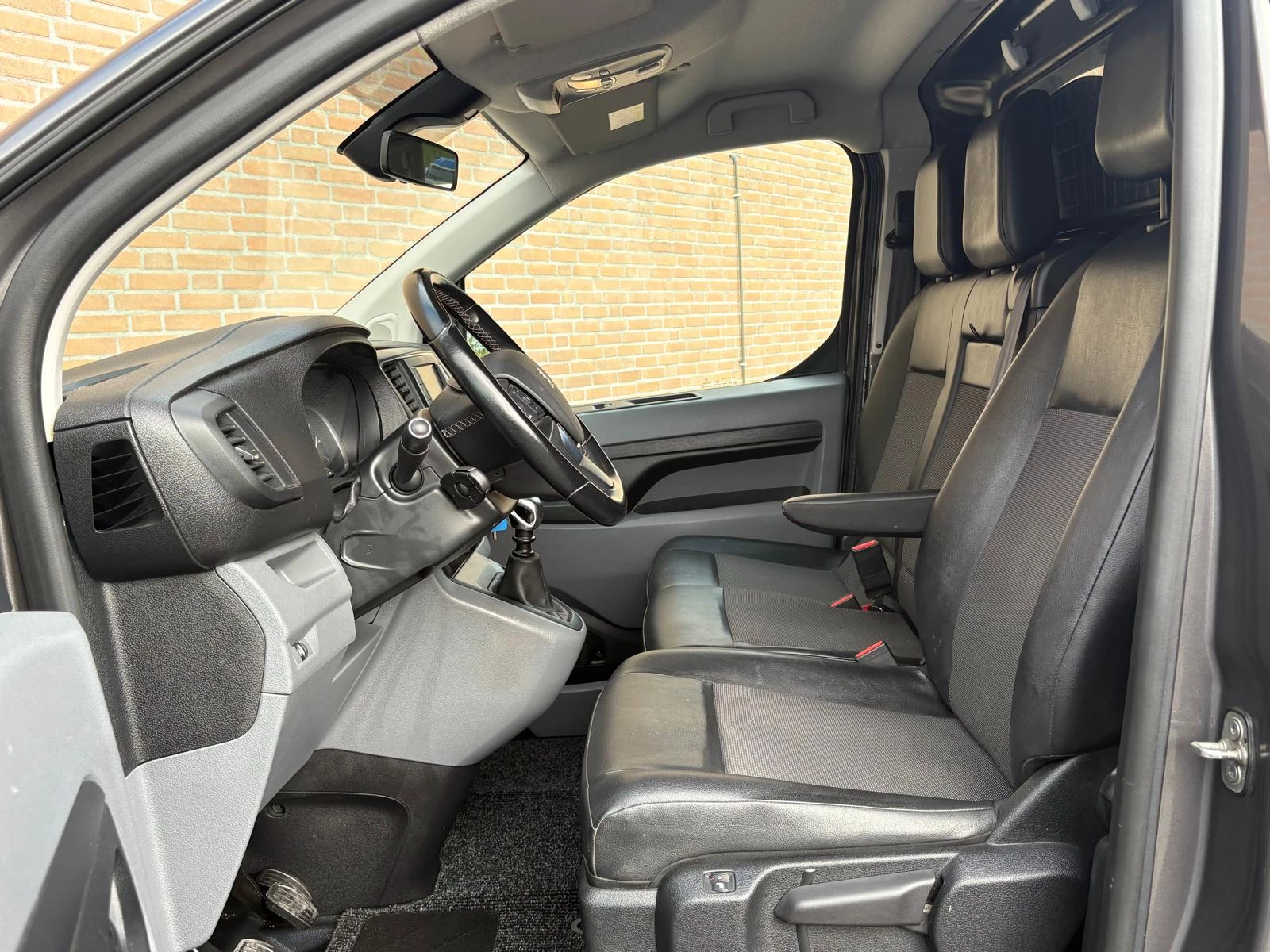 Hoofdafbeelding Peugeot Expert