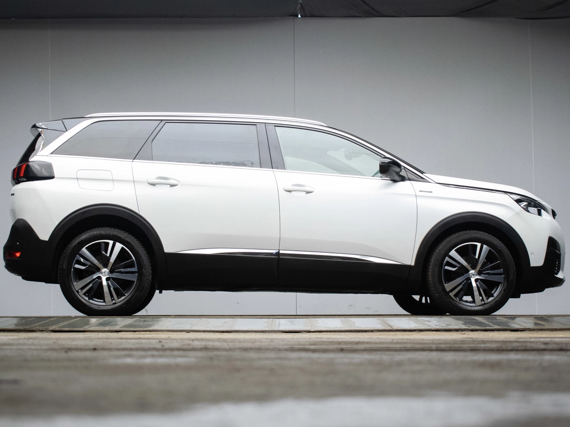 Hoofdafbeelding Peugeot 5008