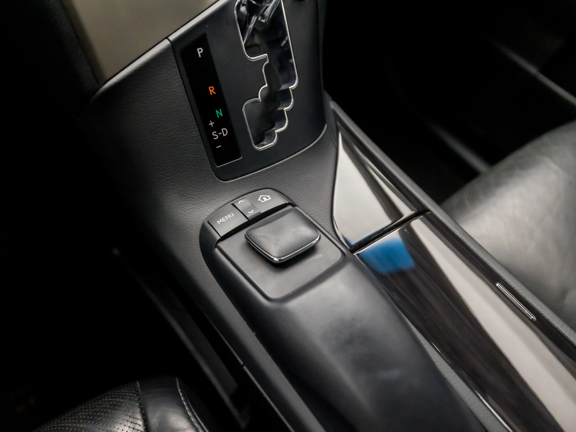 Hoofdafbeelding Lexus RX