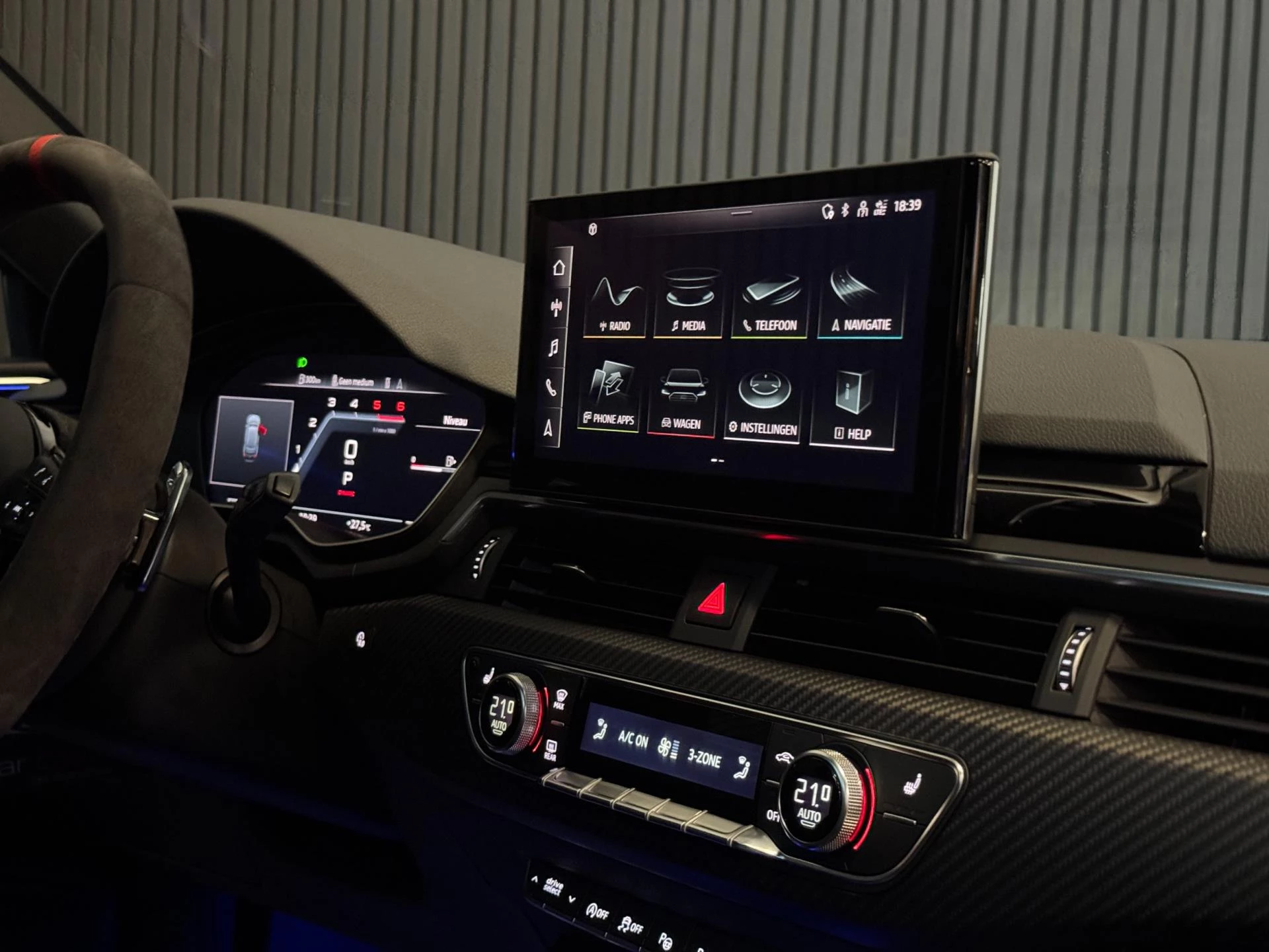 Hoofdafbeelding Audi S4