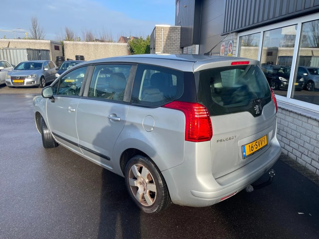 Hoofdafbeelding Peugeot 5008