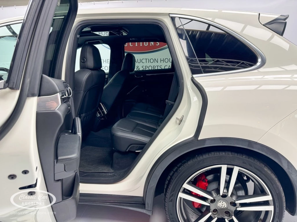 Hoofdafbeelding Porsche Cayenne