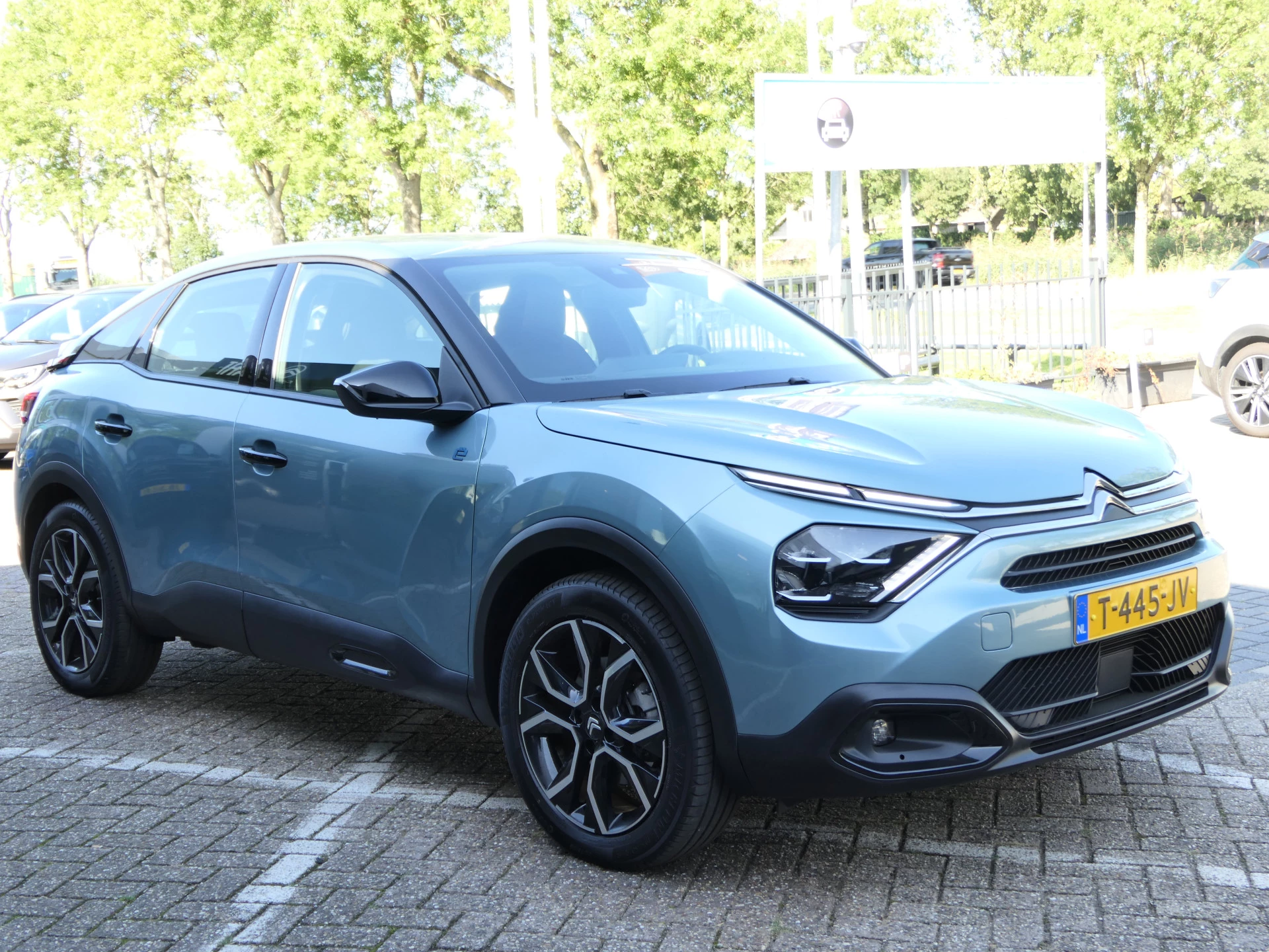 Hoofdafbeelding Citroën ë-C4