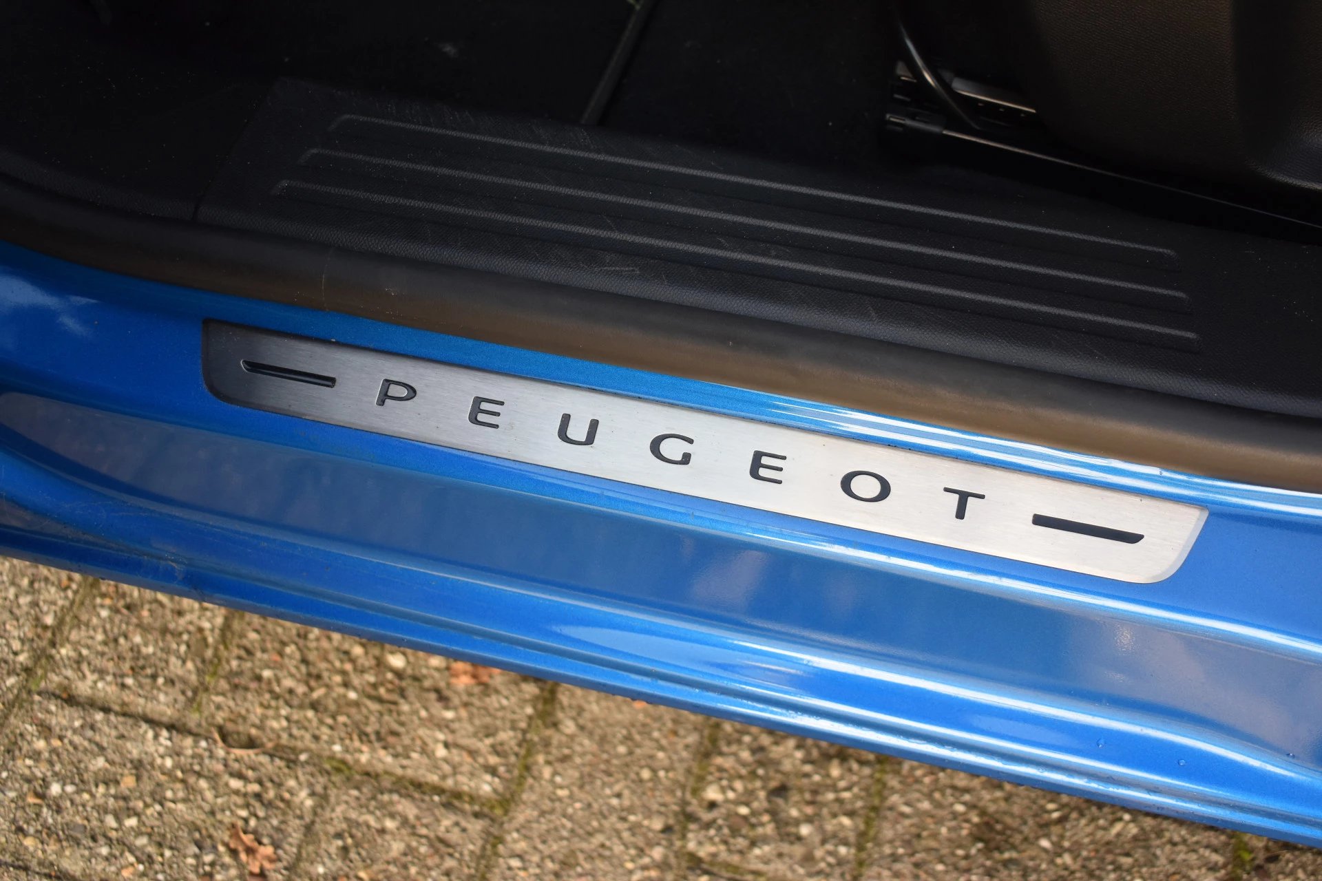 Hoofdafbeelding Peugeot e-2008