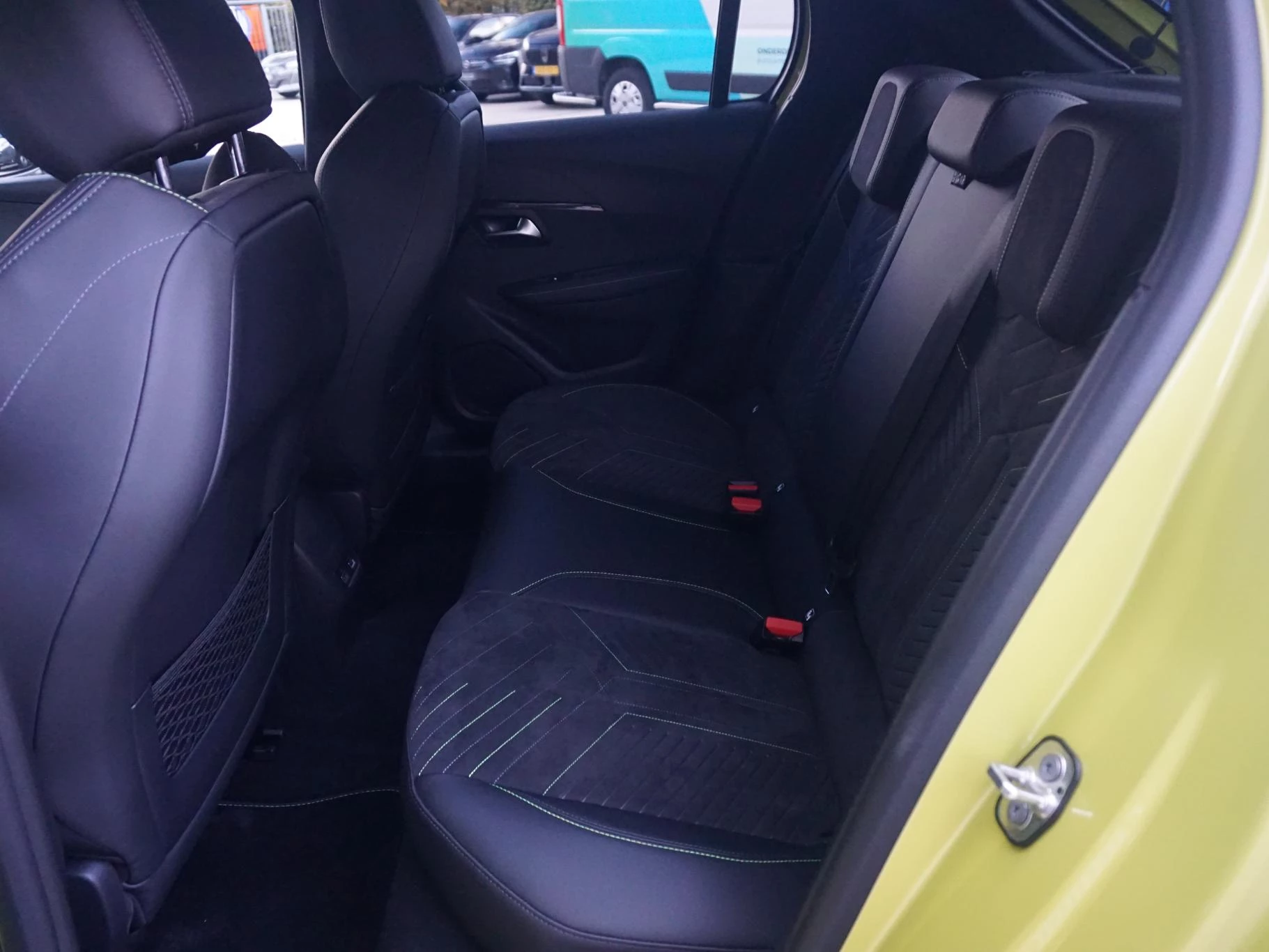 Hoofdafbeelding Peugeot e-208
