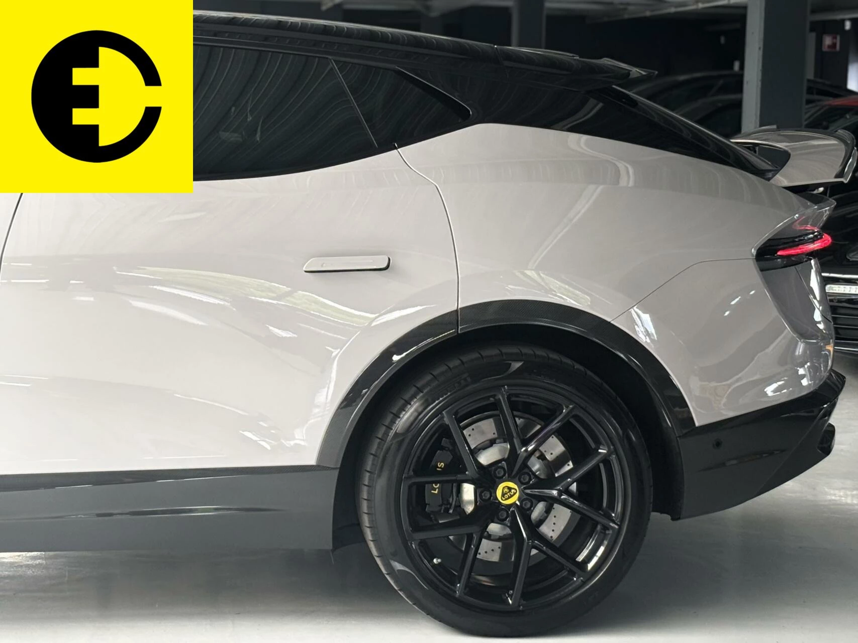 Hoofdafbeelding Lotus Eletre