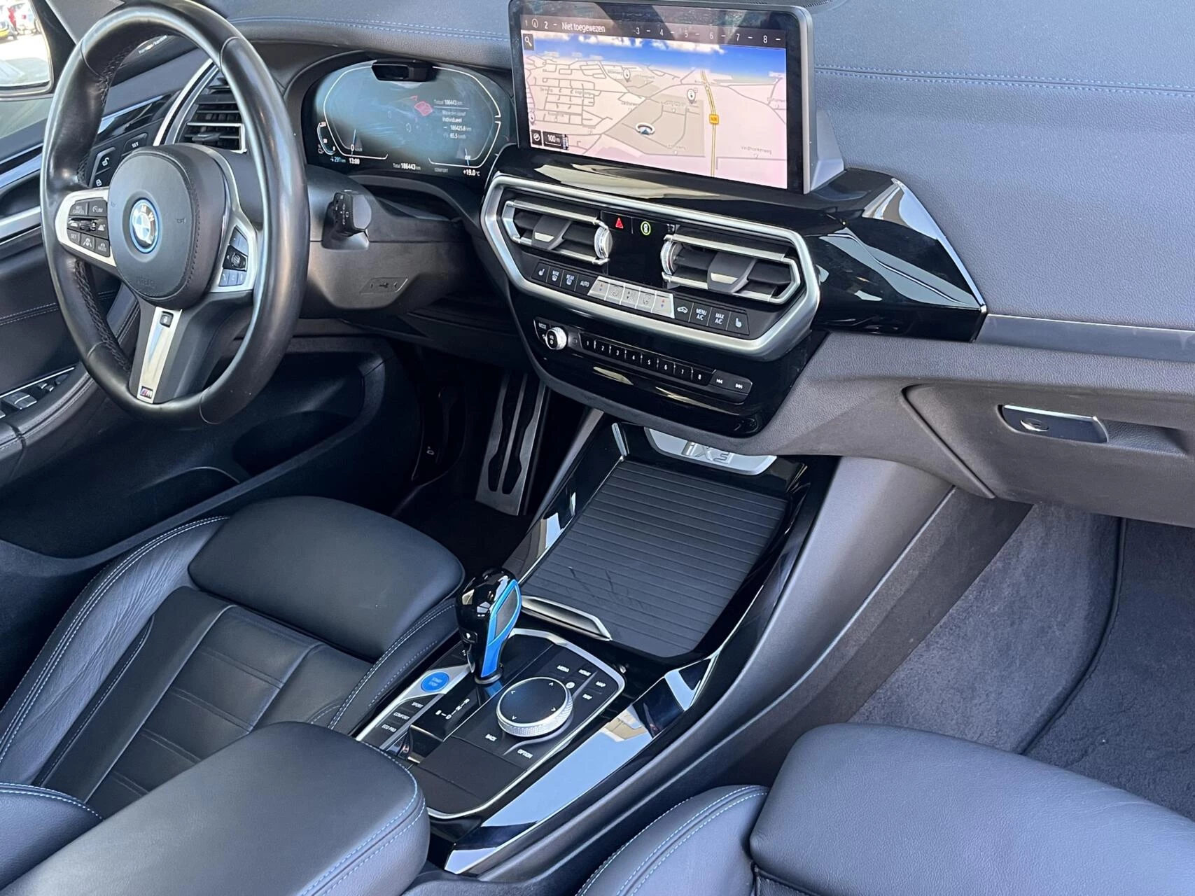 Hoofdafbeelding BMW iX3